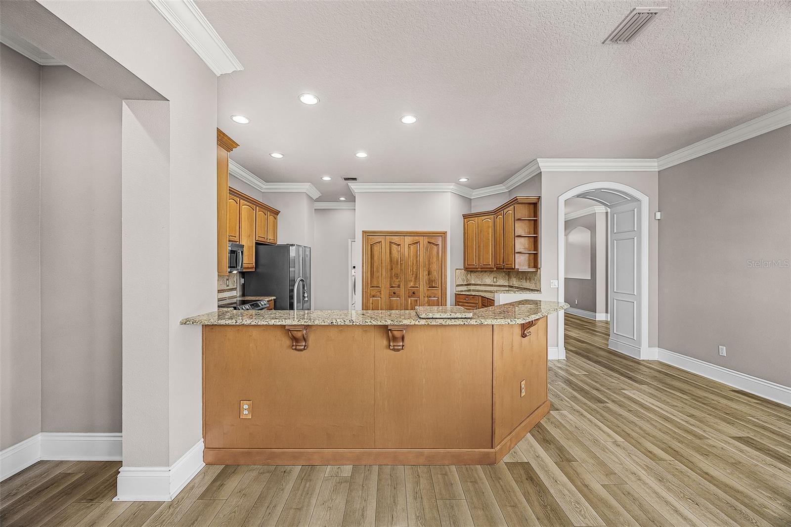 Listing photo id 10 for 2808 Duncan Tree Circle