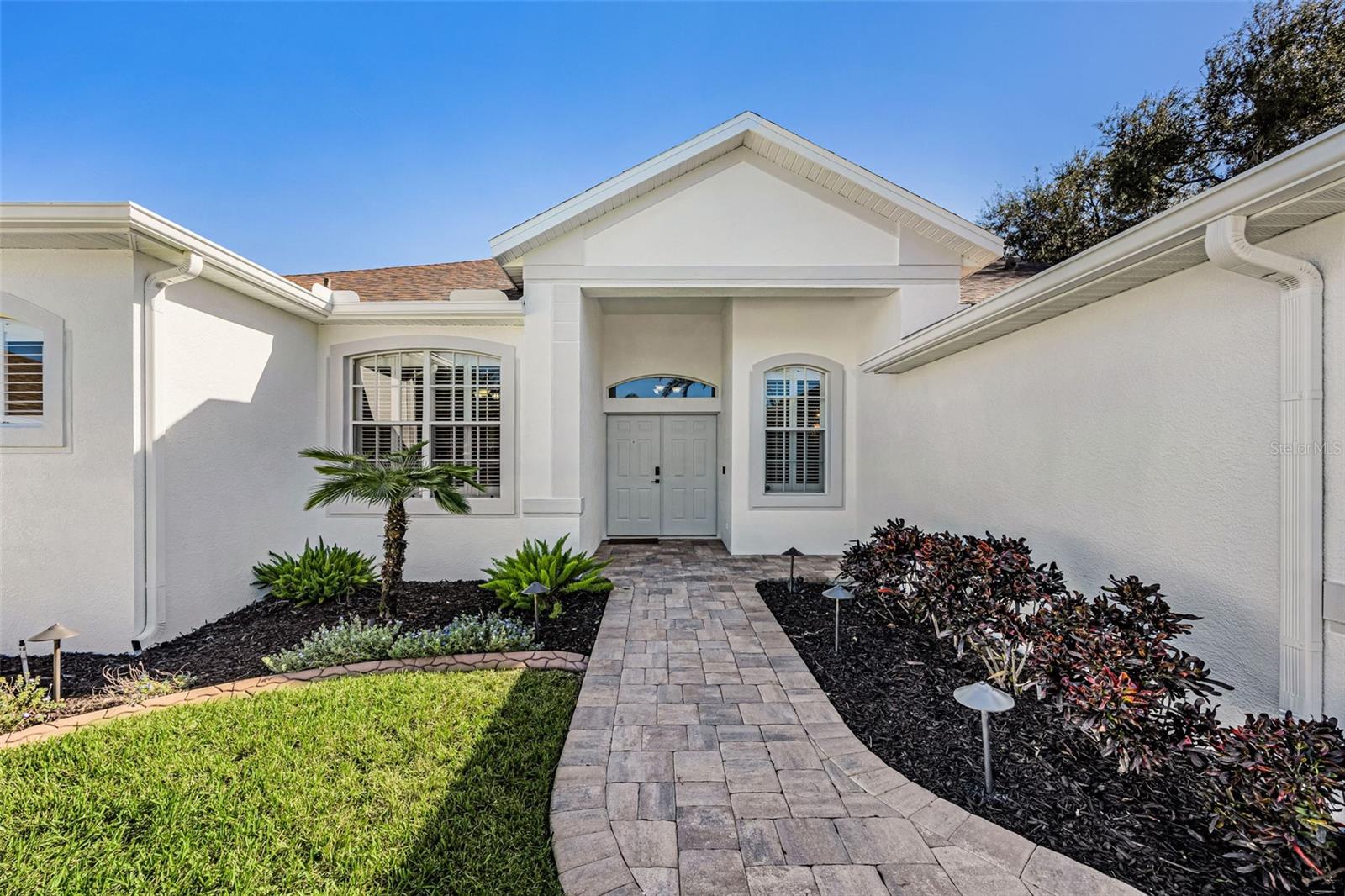 Listing photo id 2 for 2808 Duncan Tree Circle