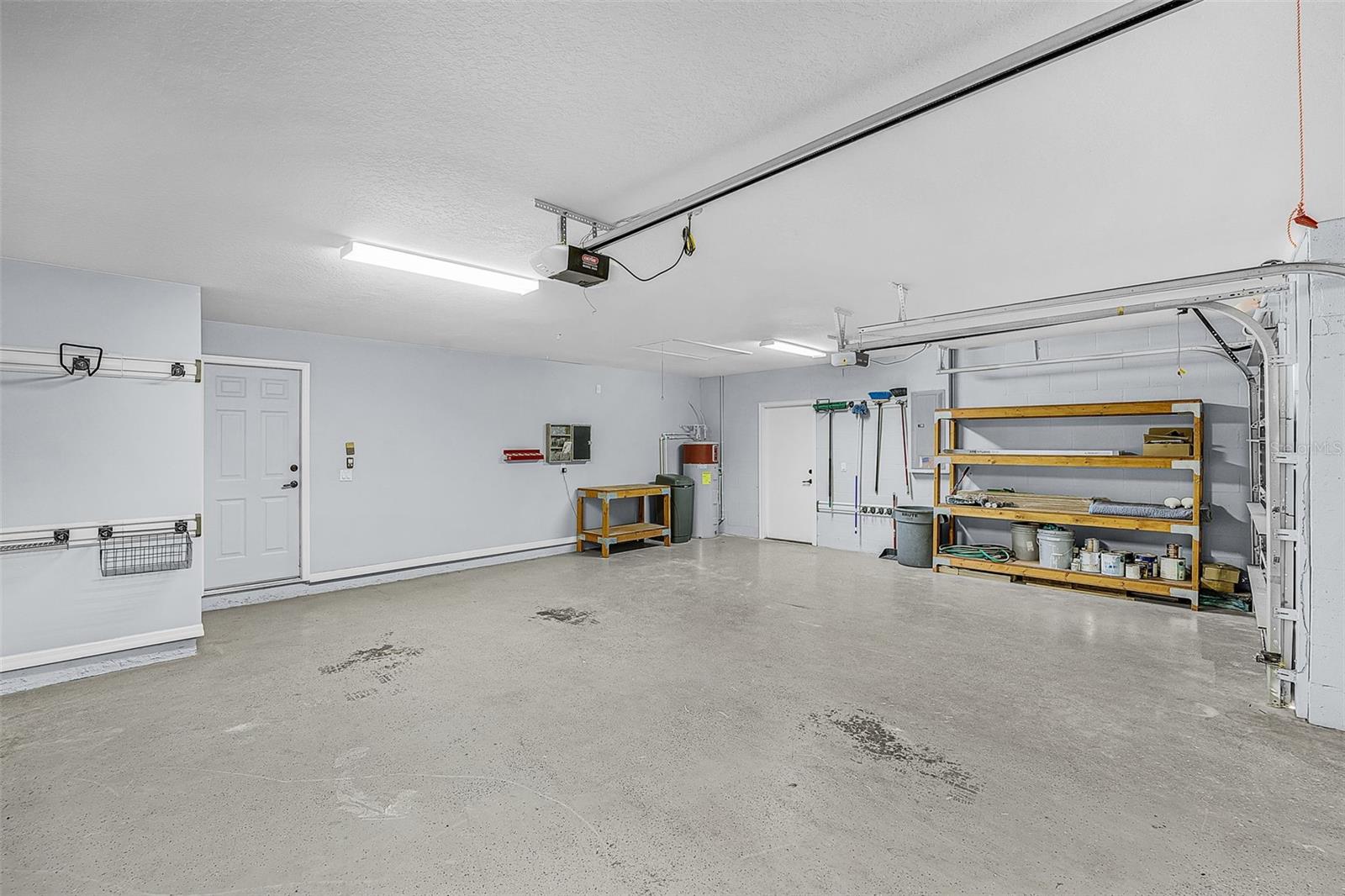 Listing photo id 48 for 2808 Duncan Tree Circle