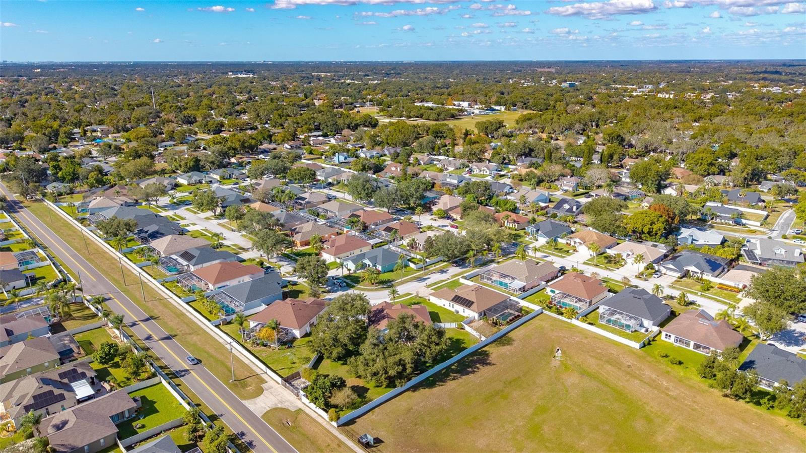 Listing photo id 54 for 2808 Duncan Tree Circle