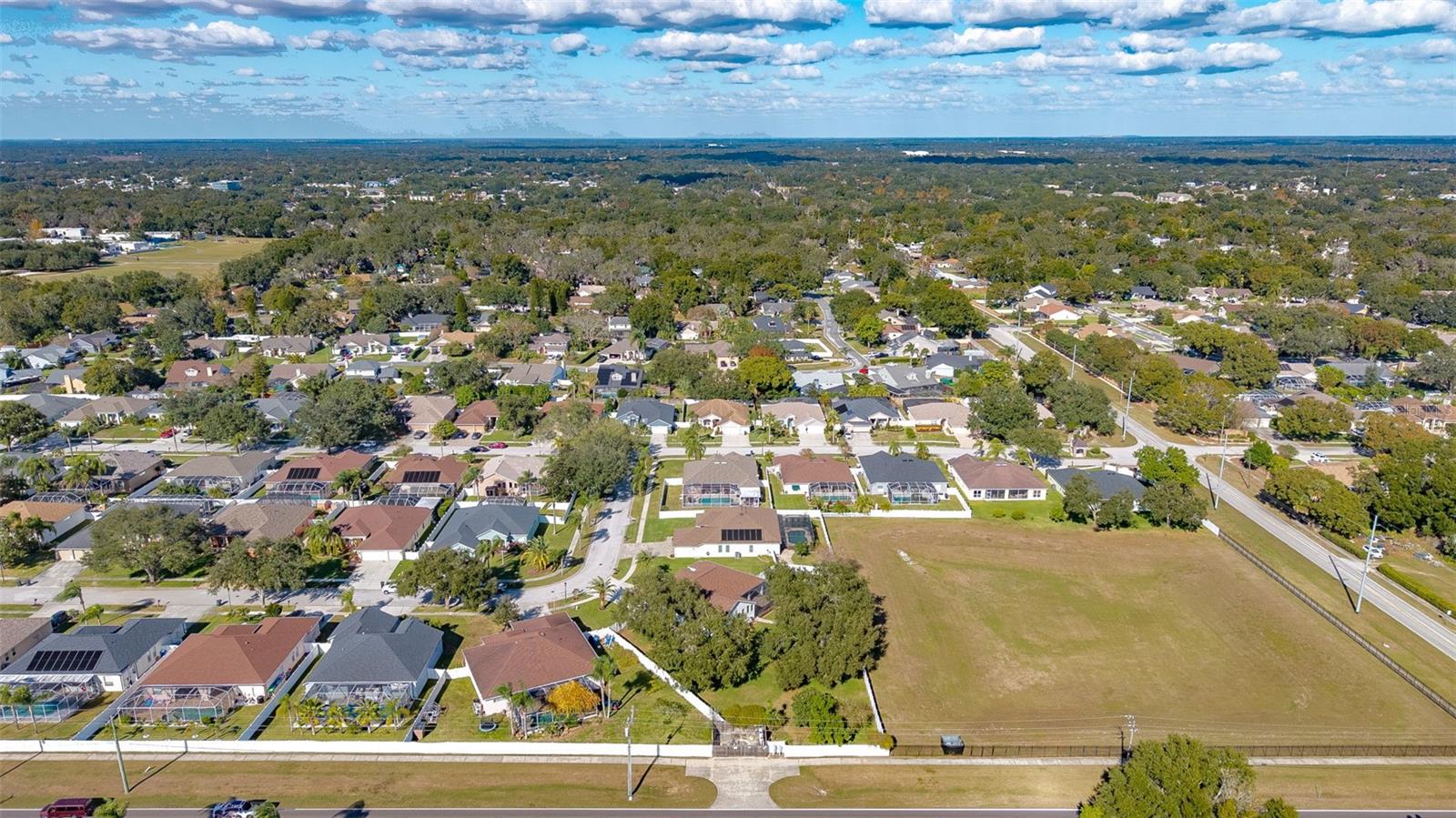 Listing photo id 55 for 2808 Duncan Tree Circle