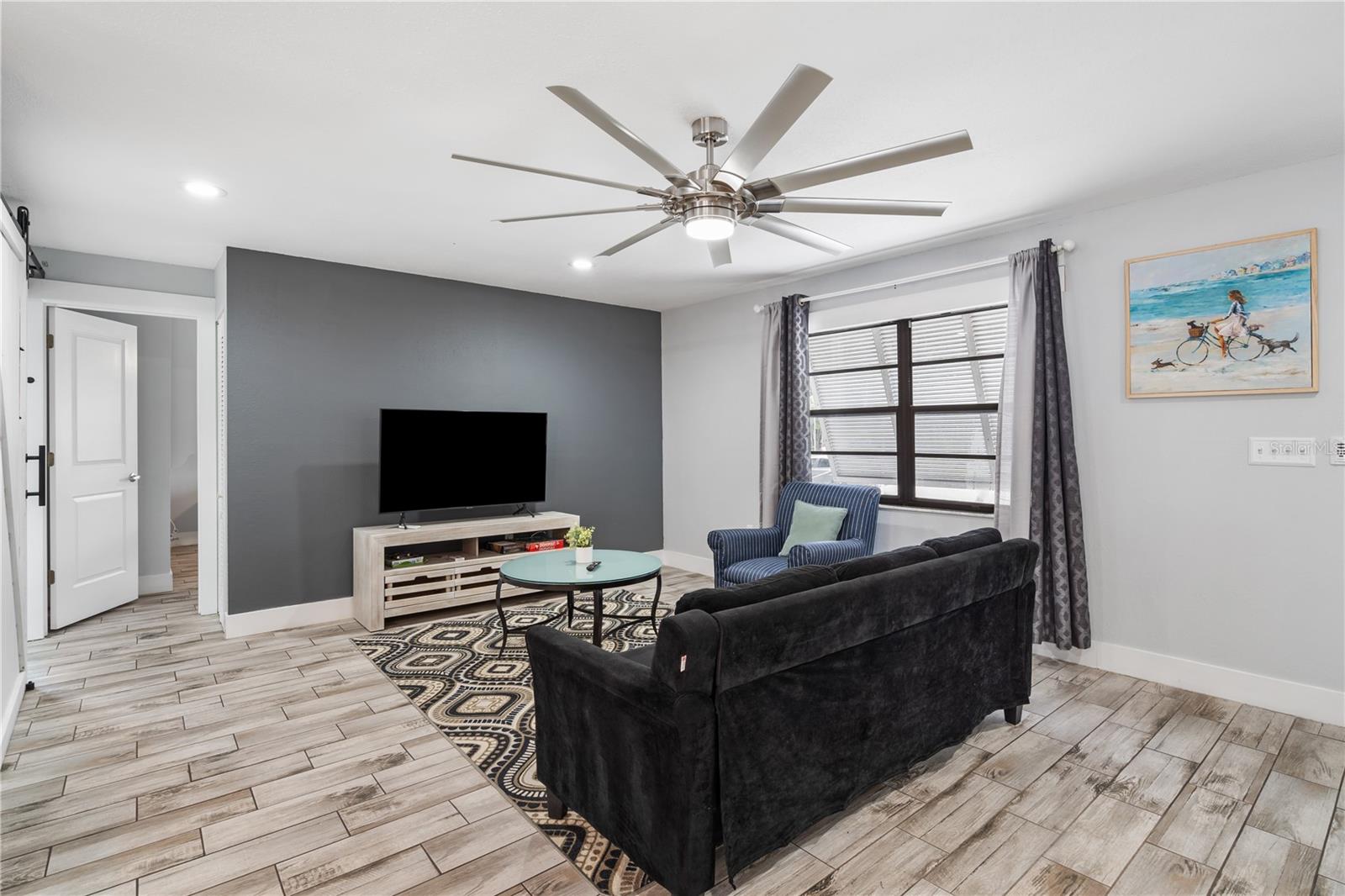 Image 7 of 45 For 1011 67th Avenue Drive W