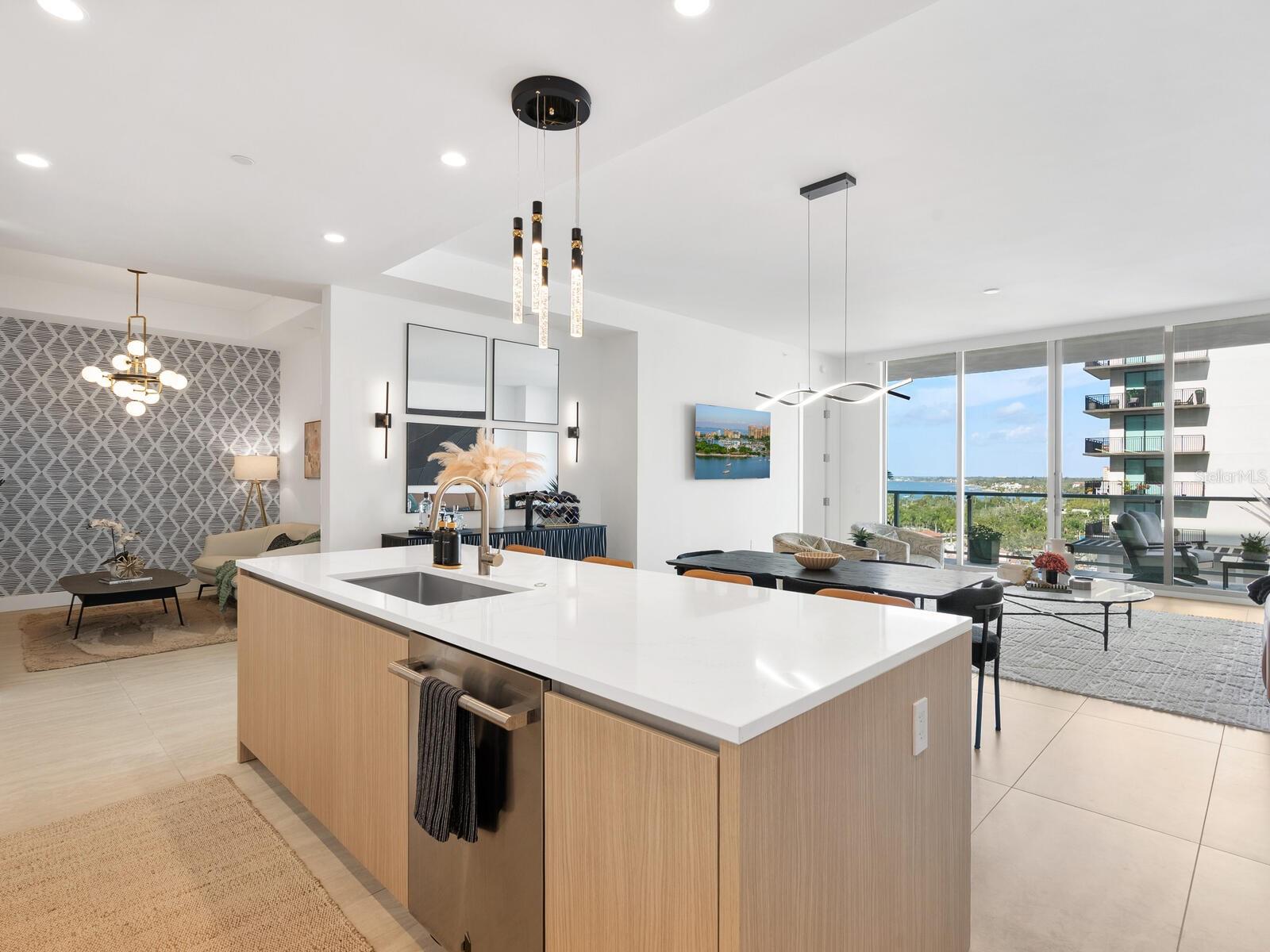 Image 13 of 78 For 301 Quay Commons  804