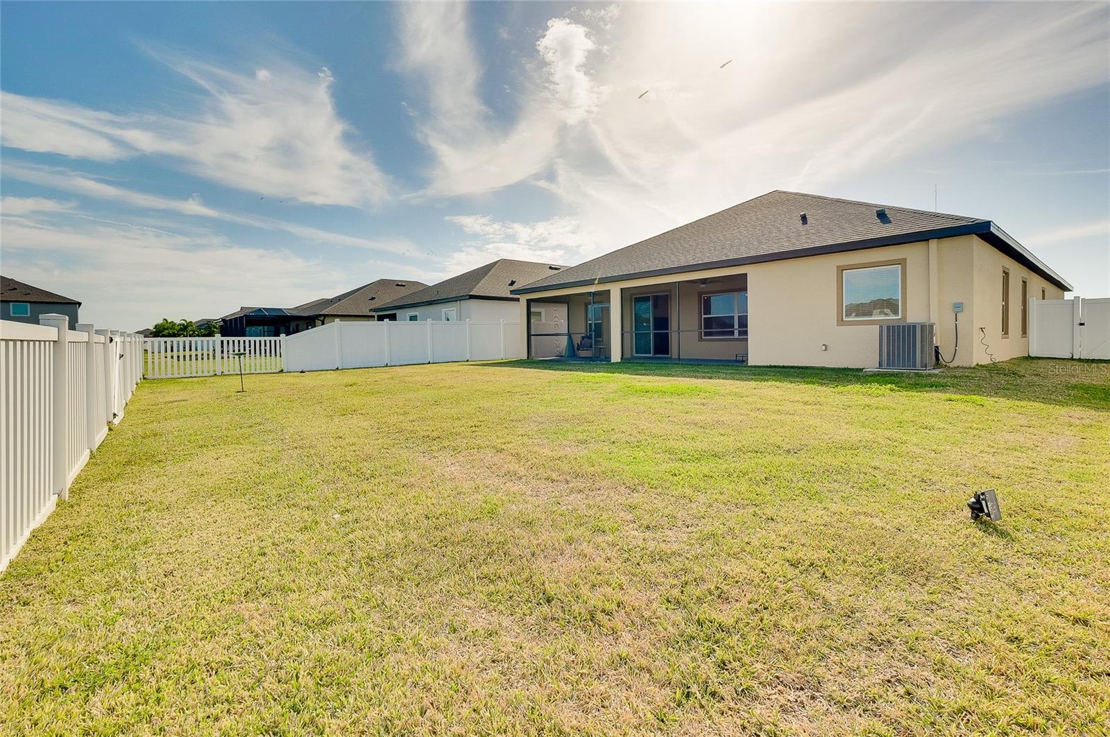 Image 45 of 54 For 2217 Mizner Bay Avenue