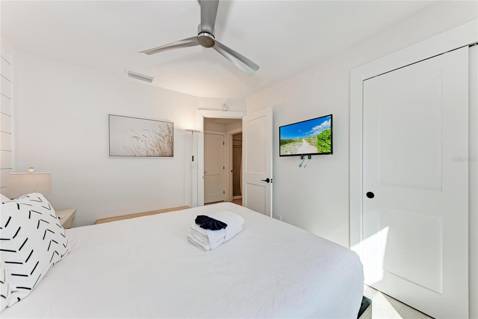 Image 24 of 51 For 57 Shore Drive