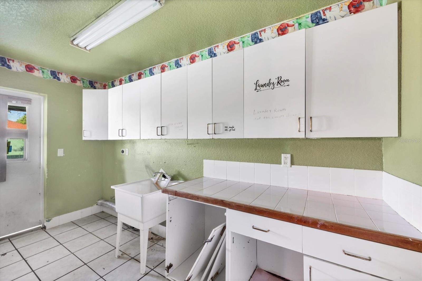 Image 23 of 36 For 2540 Carmine Road