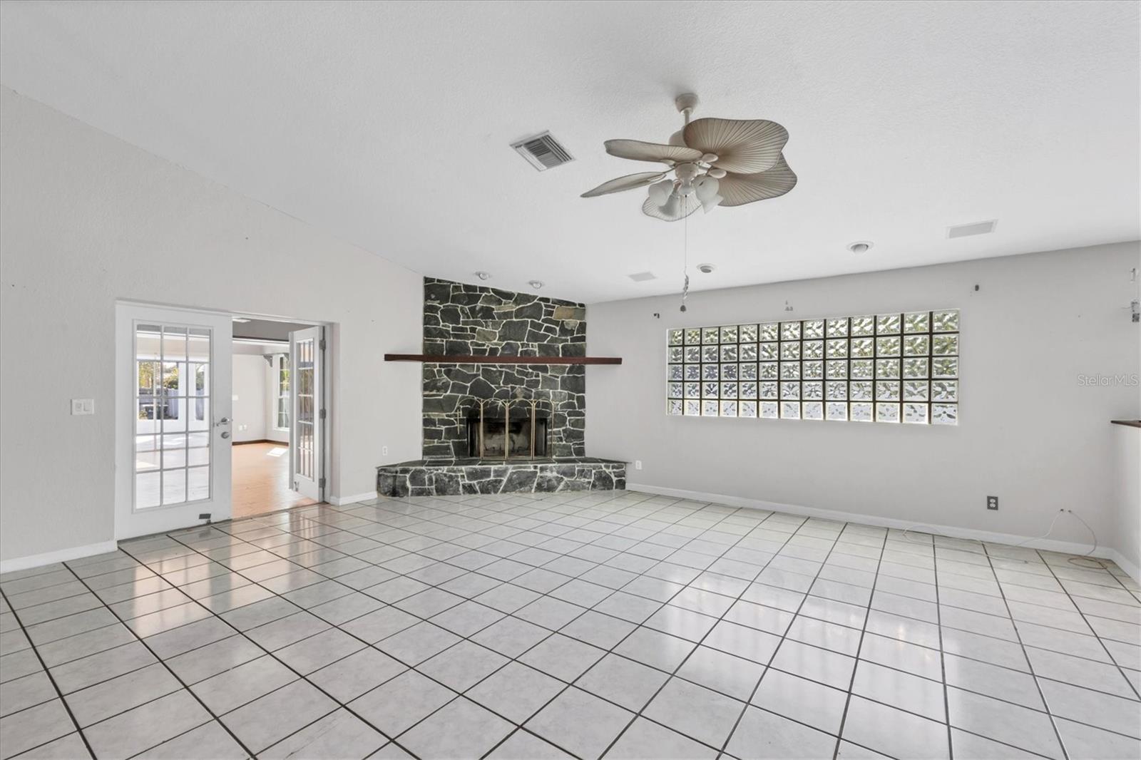 Image 5 of 36 For 2540 Carmine Road