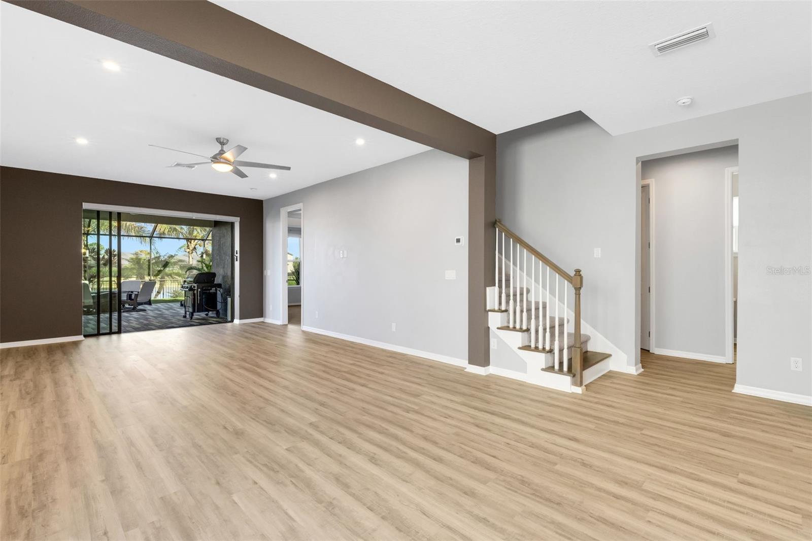 Image 13 of 65 For 5579 Summit Glen