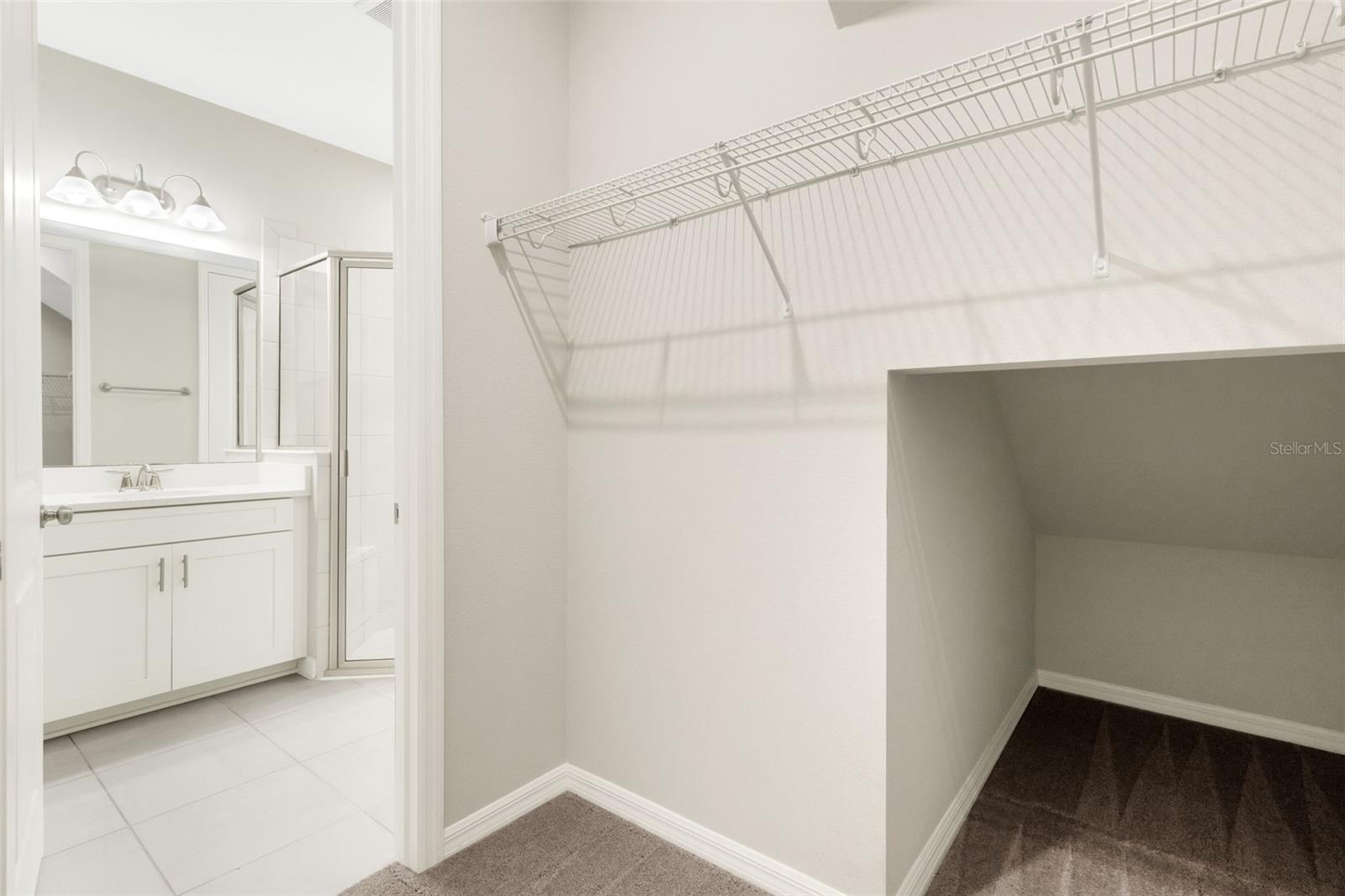 Image 23 of 65 For 5579 Summit Glen