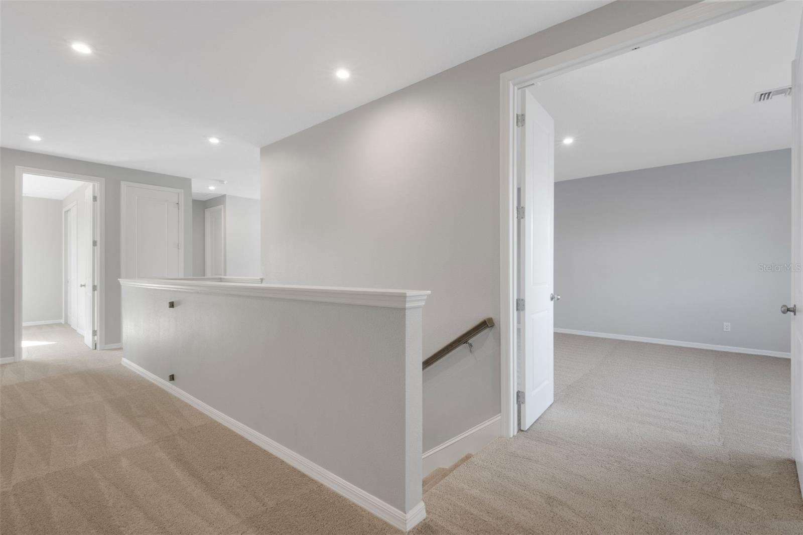 Image 33 of 65 For 5579 Summit Glen