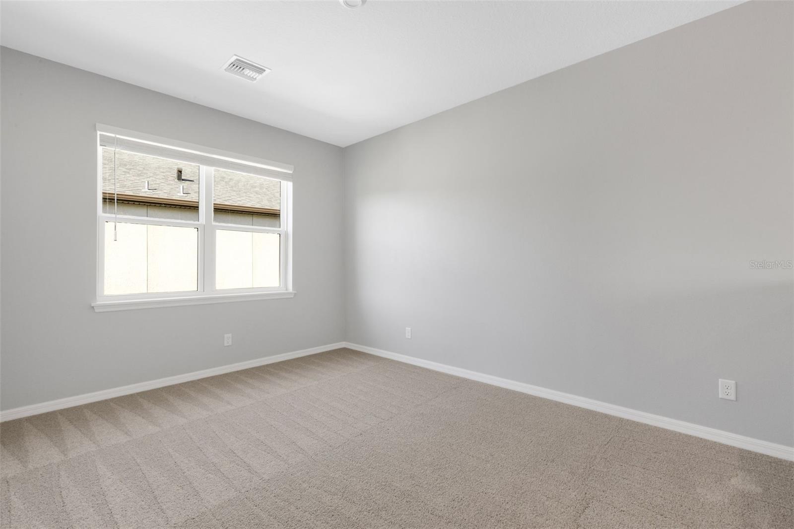 Image 38 of 65 For 5579 Summit Glen