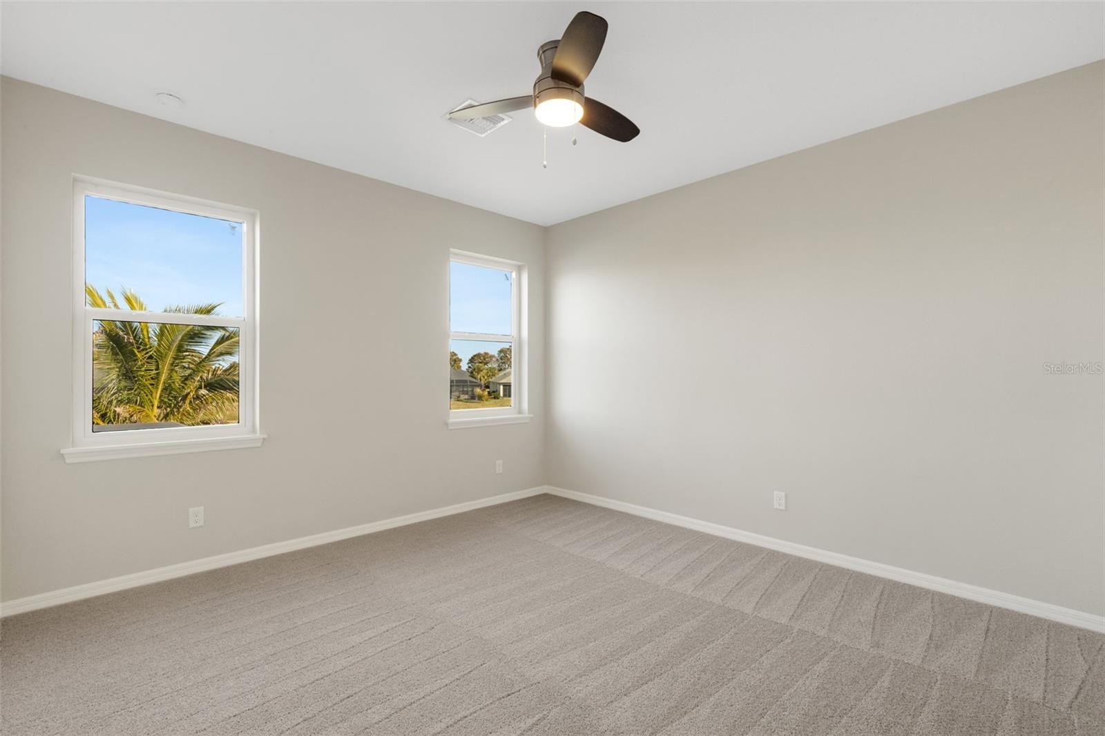 Image 49 of 65 For 5579 Summit Glen