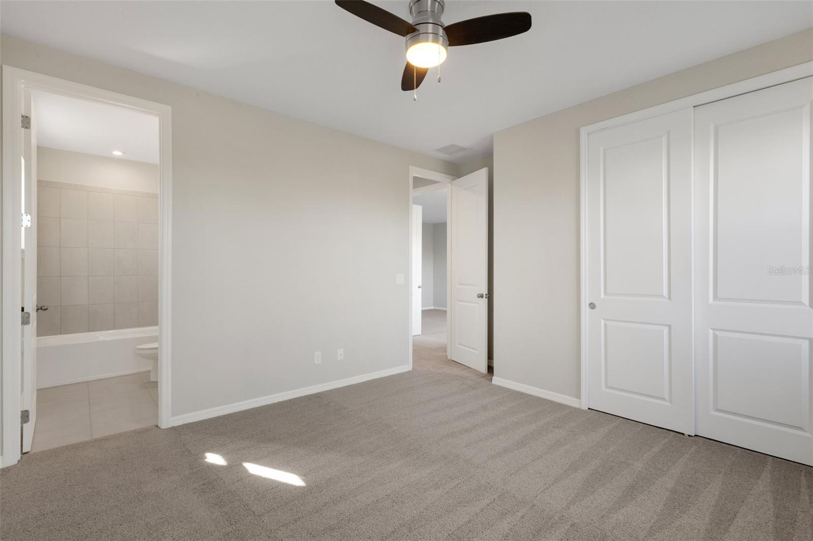 Image 51 of 65 For 5579 Summit Glen