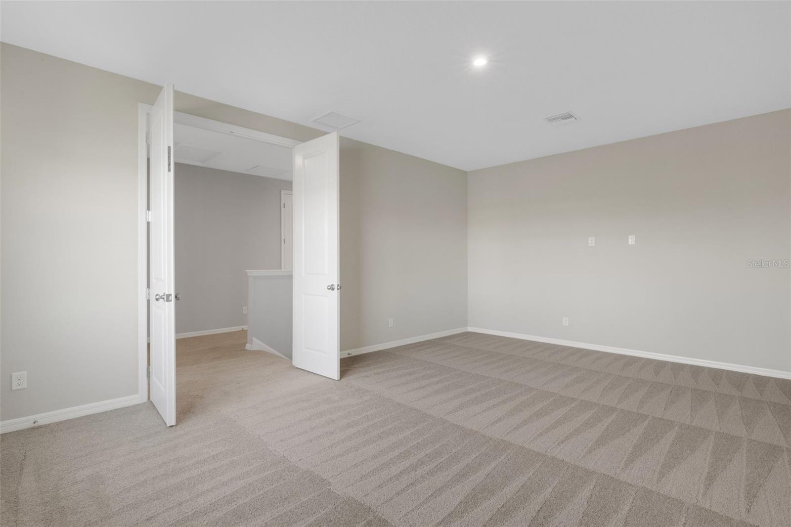 Image 54 of 65 For 5579 Summit Glen