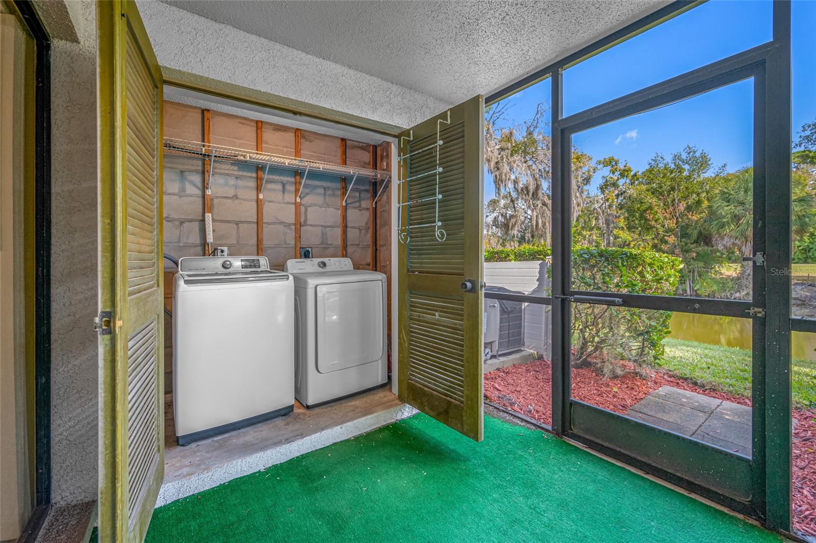 Image 34 of 70 For 140 Michaels Circle