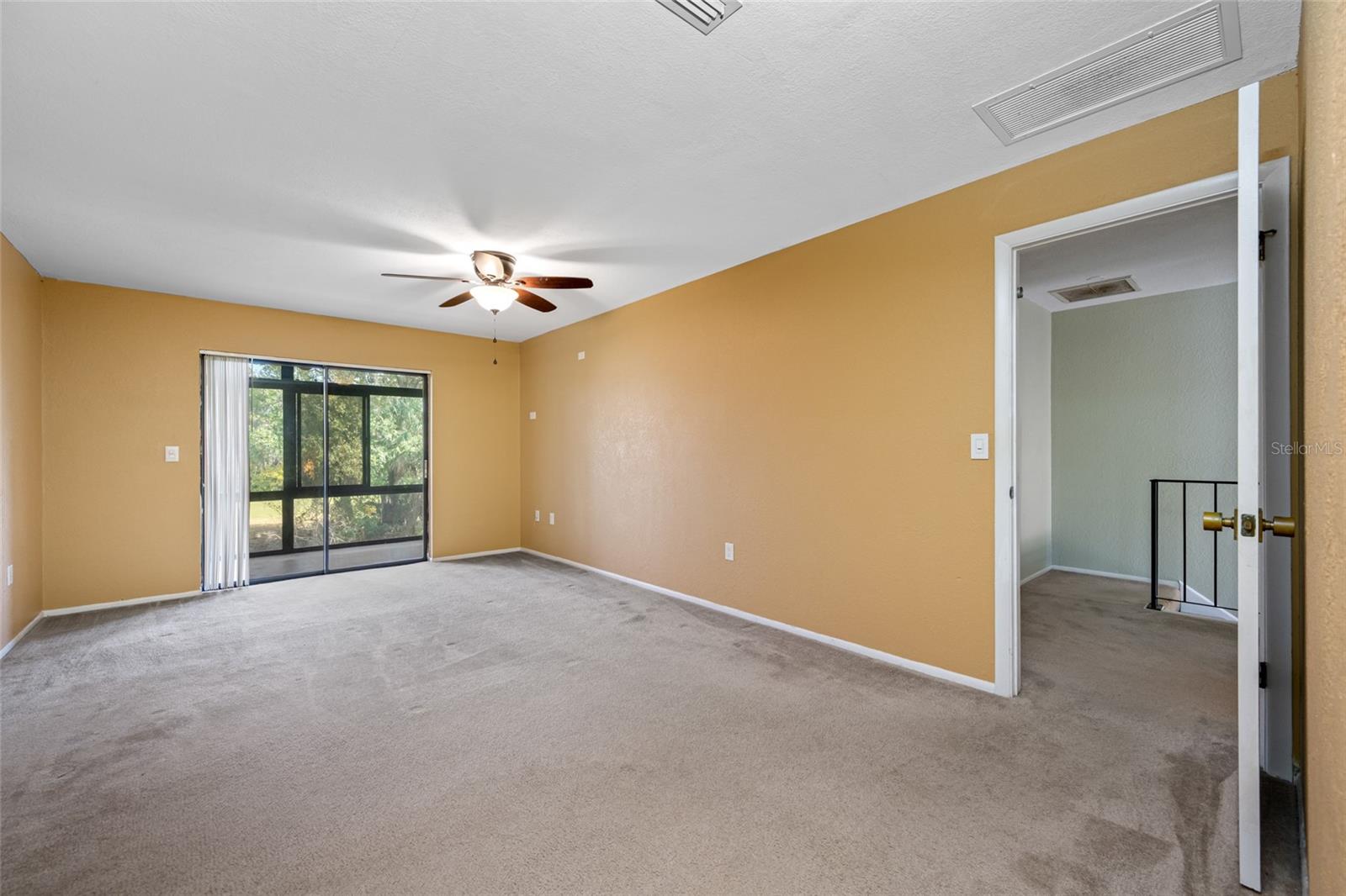 Image 42 of 70 For 140 Michaels Circle