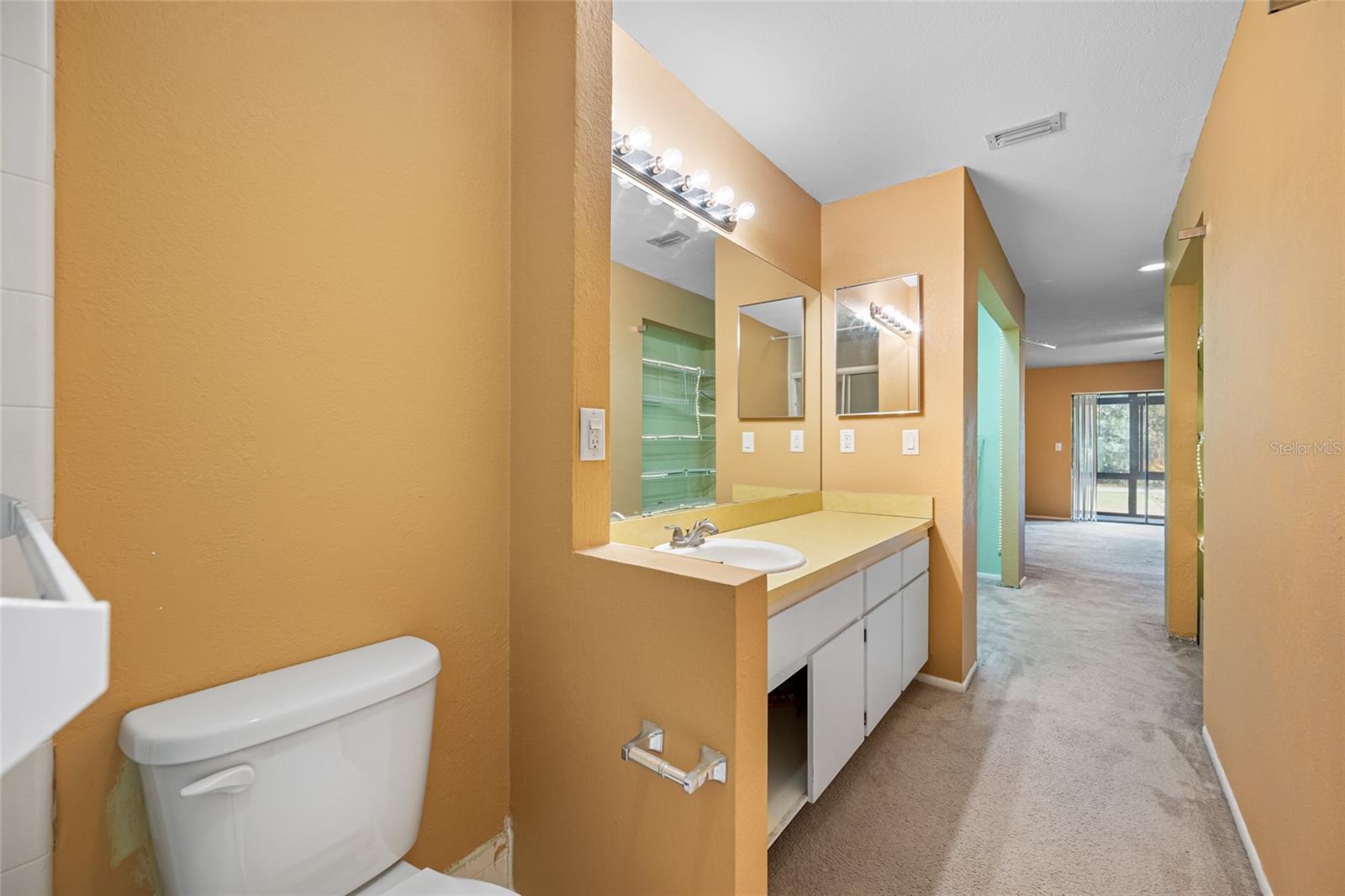 Image 46 of 70 For 140 Michaels Circle