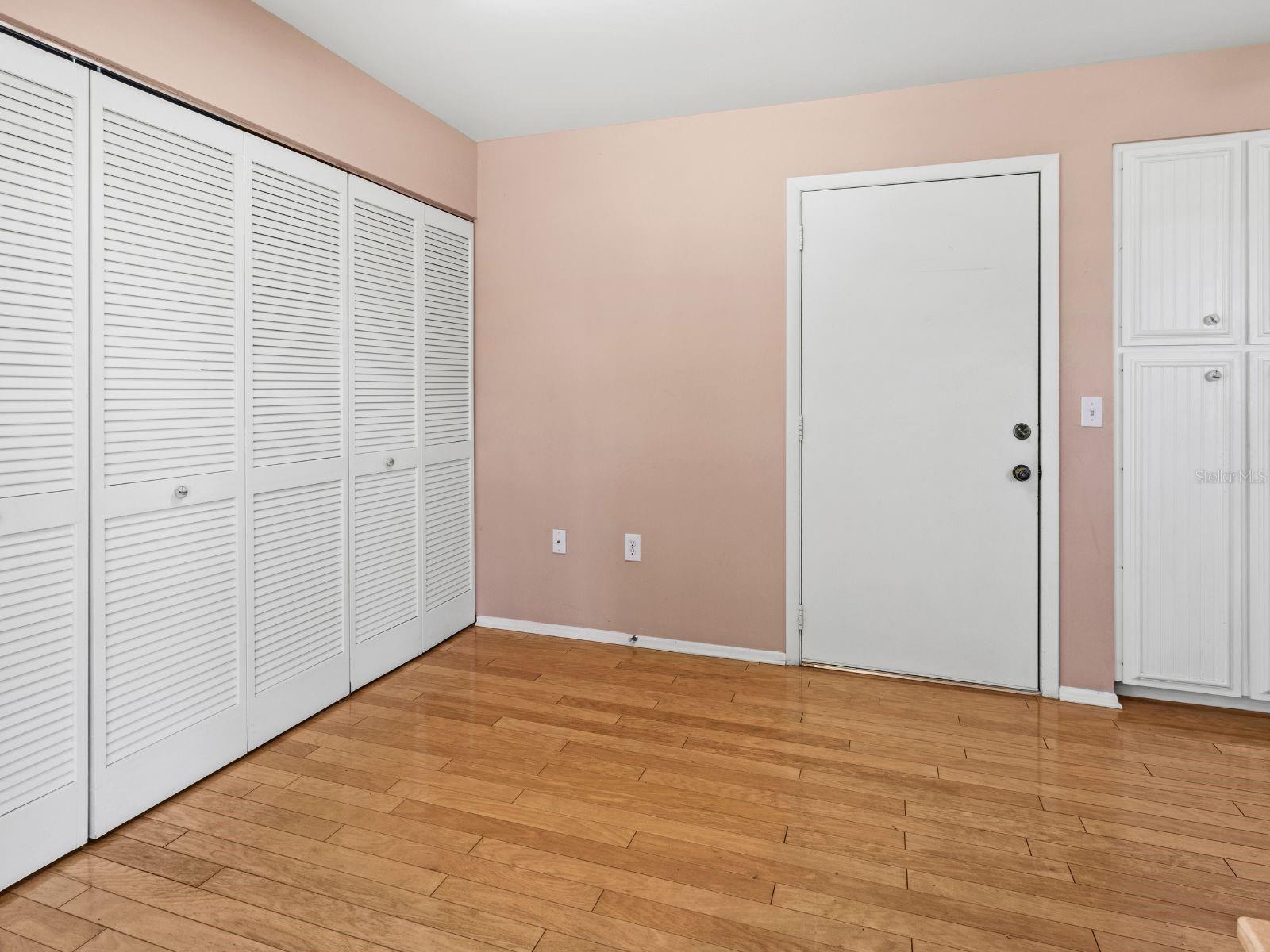 Image 21 of 46 For 5704 34th Court W