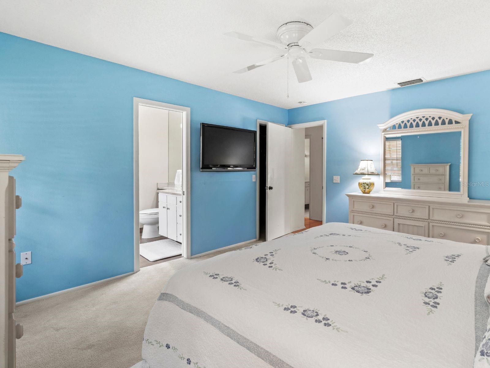 Image 25 of 46 For 5704 34th Court W