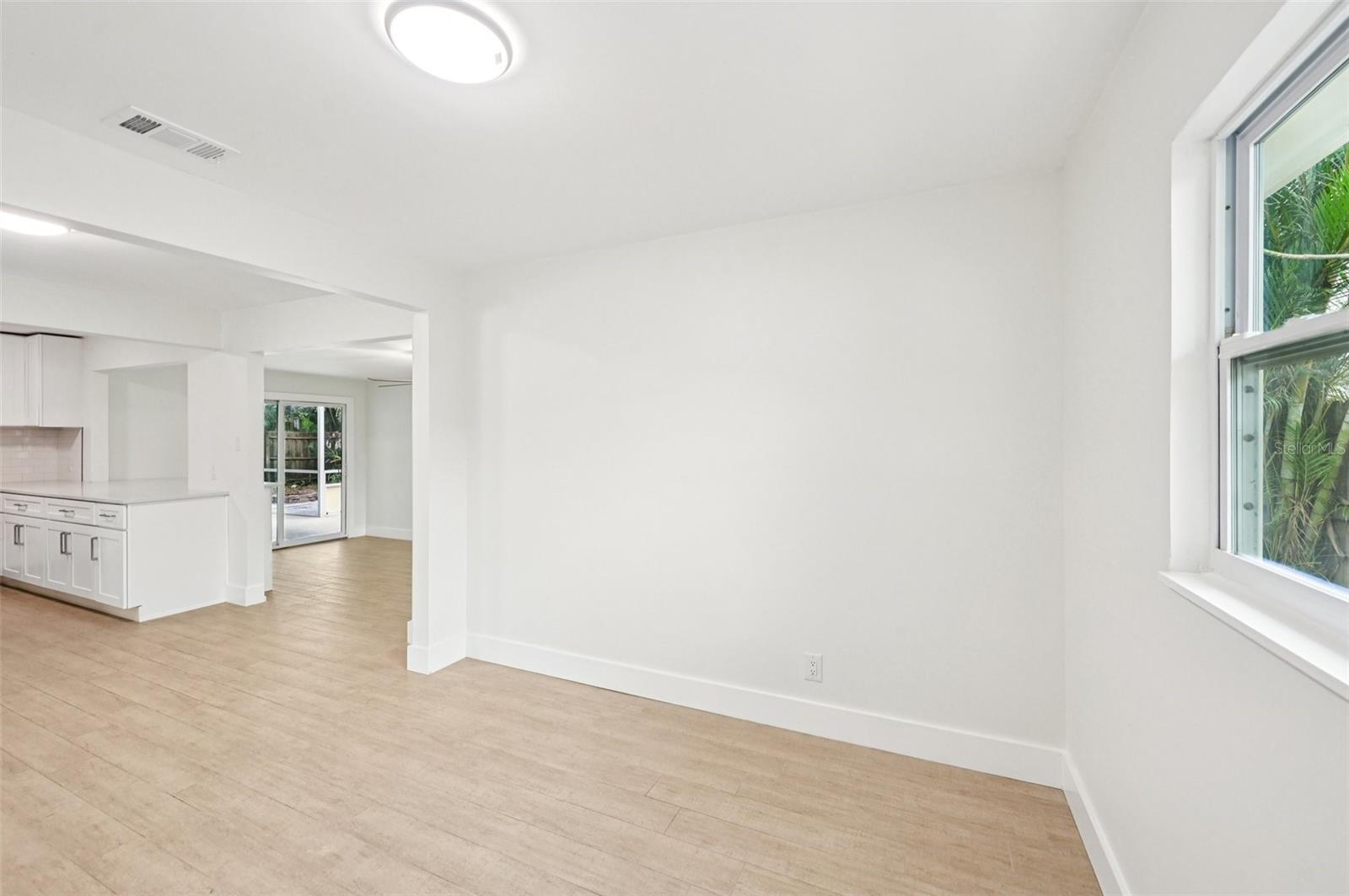 Image 15 of 32 For 3182 Hatton Street