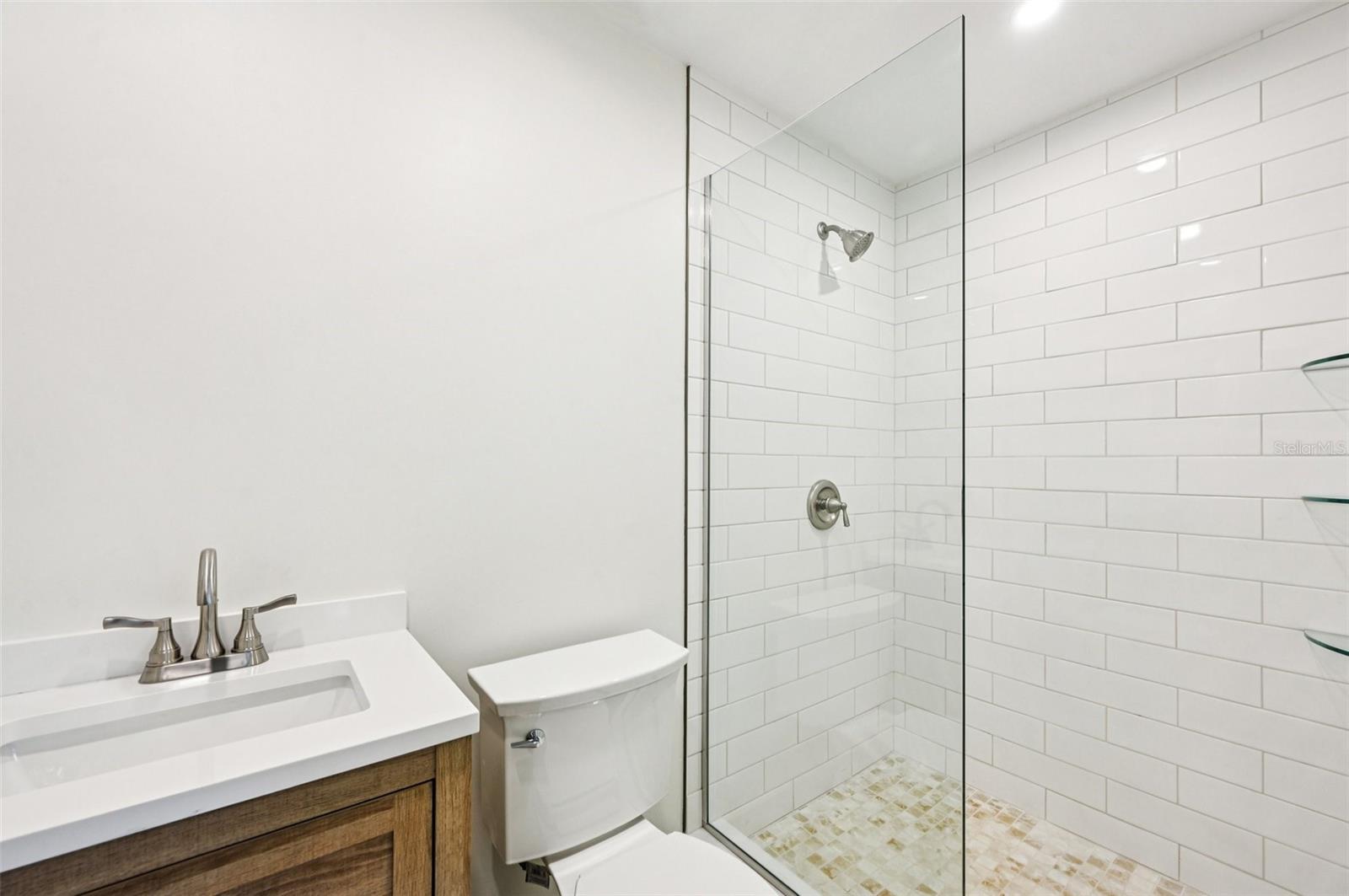 Image 19 of 32 For 3182 Hatton Street