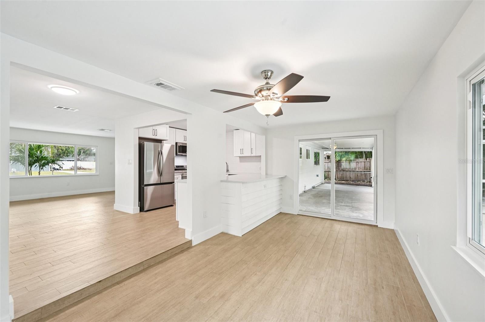 Image 4 of 32 For 3182 Hatton Street