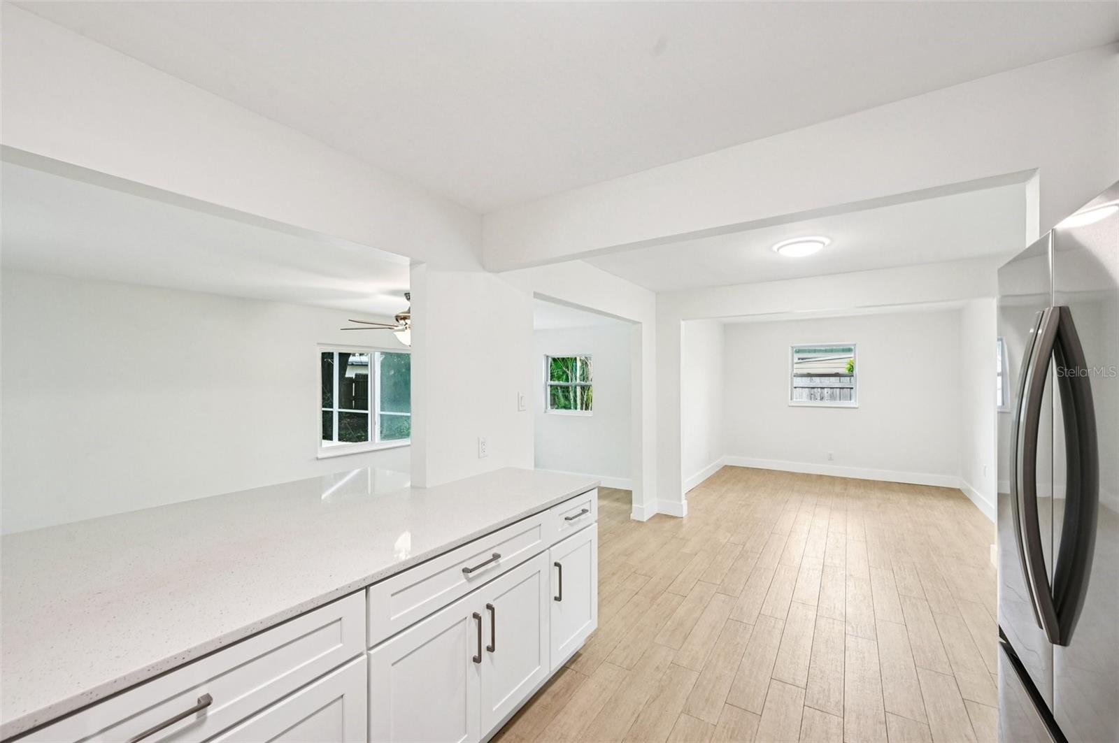 Image 9 of 32 For 3182 Hatton Street