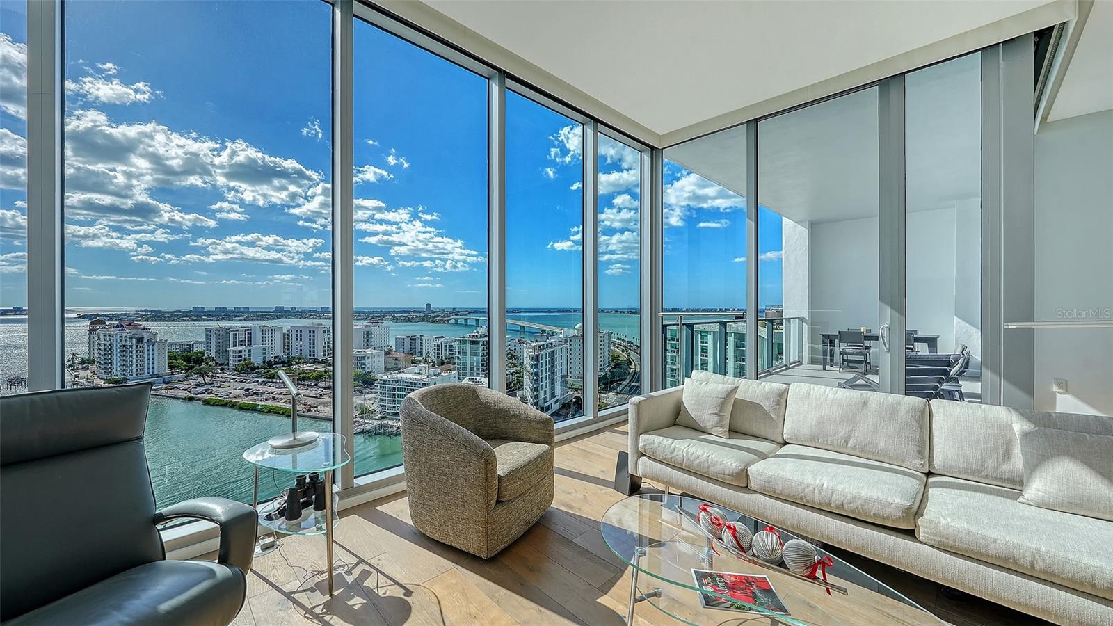 Image 19 of 66 For 1155 Gulfstream Avenue 1704