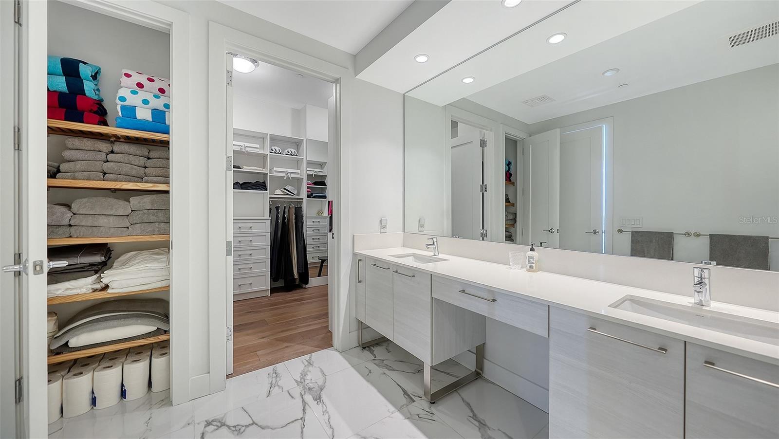 Image 28 of 66 For 1155 Gulfstream Avenue 1704