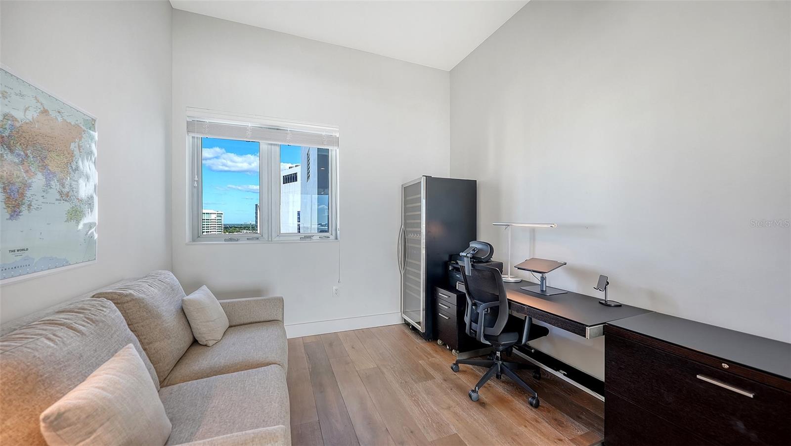 Image 31 of 66 For 1155 Gulfstream Avenue 1704