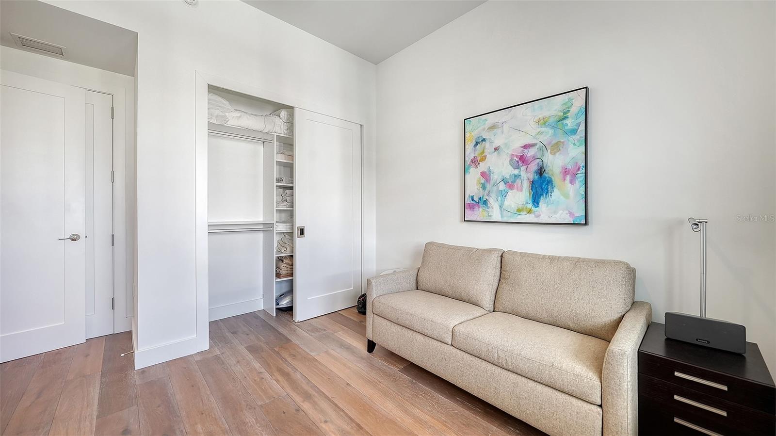 Image 32 of 66 For 1155 Gulfstream Avenue 1704