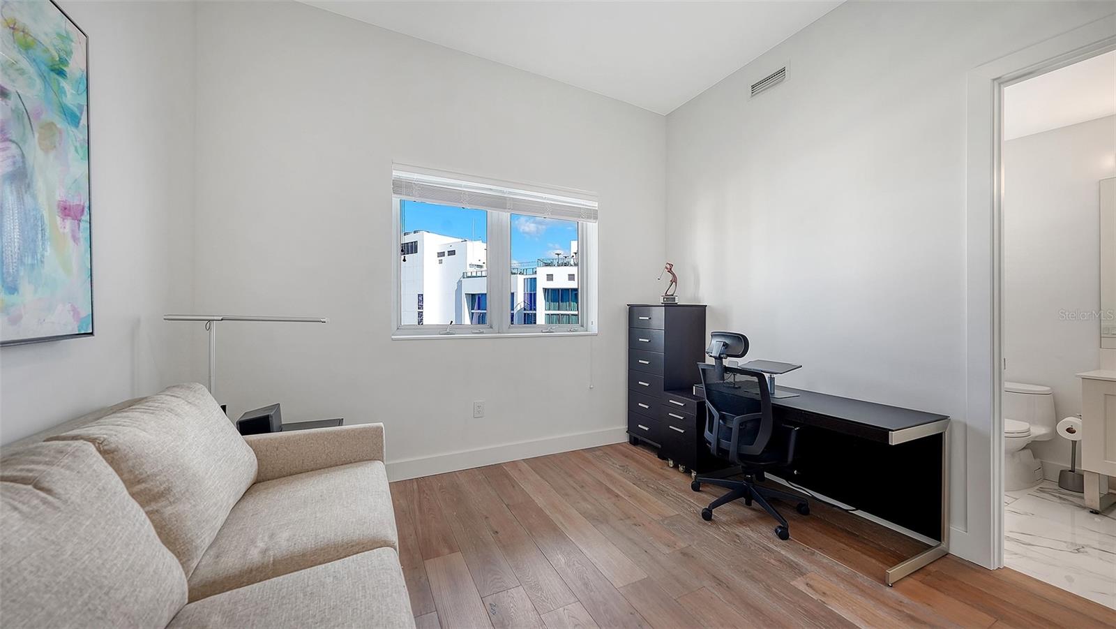 Image 33 of 66 For 1155 Gulfstream Avenue 1704