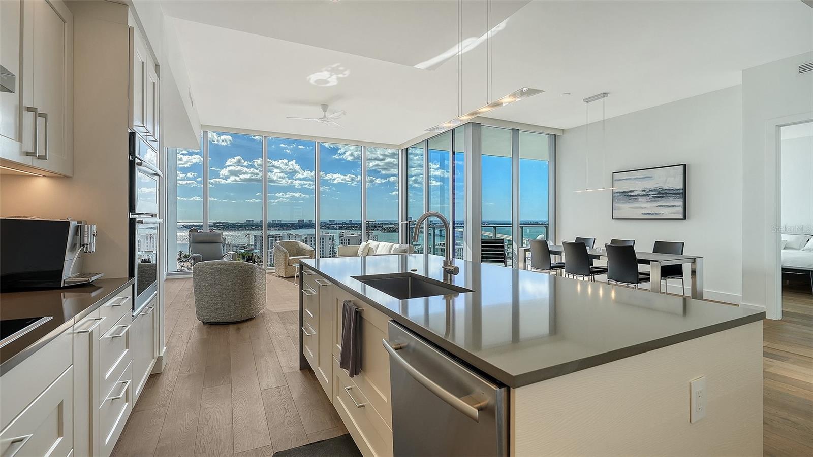 Image 9 of 66 For 1155 Gulfstream Avenue 1704