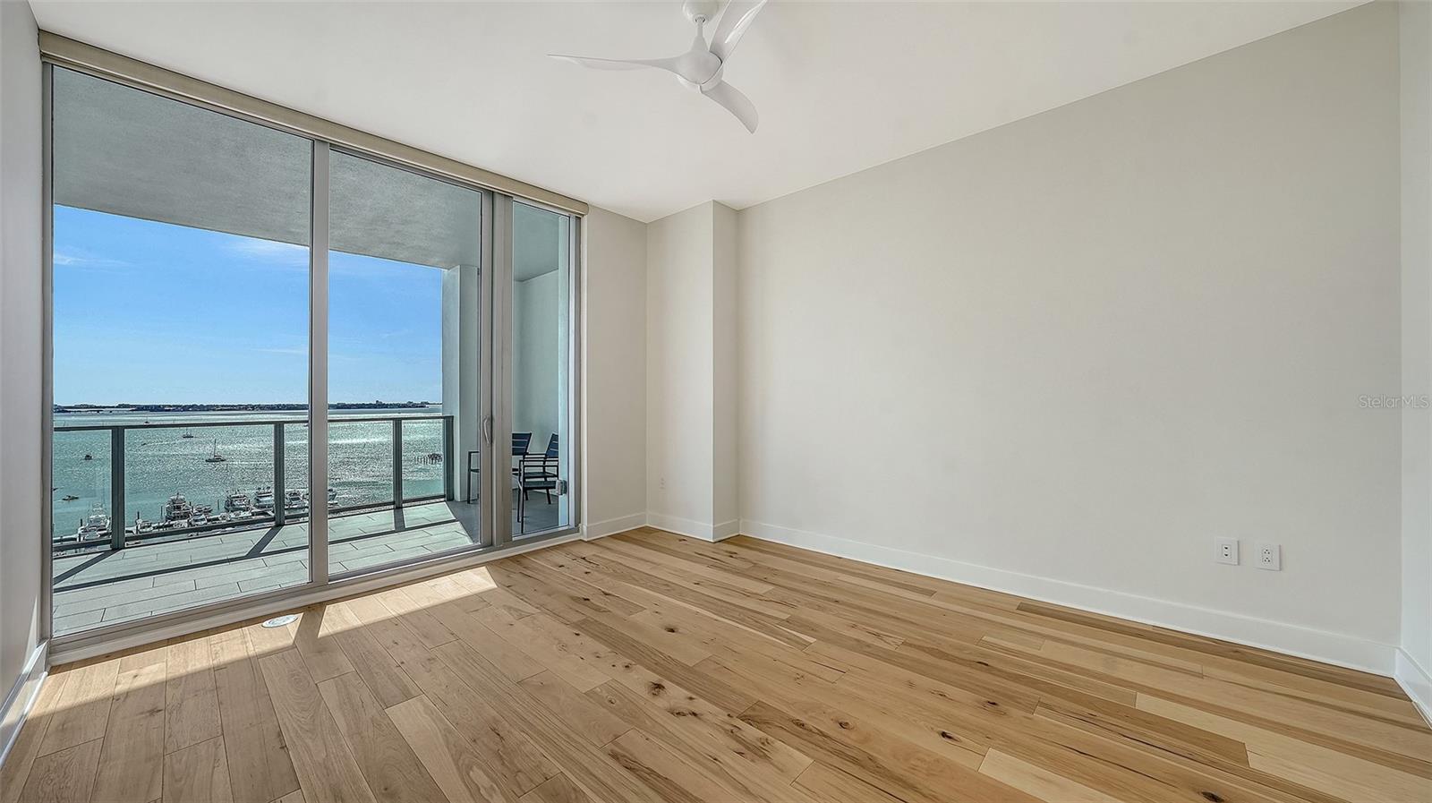 Image 16 of 53 For 1155 Gulfstream Avenue 1506