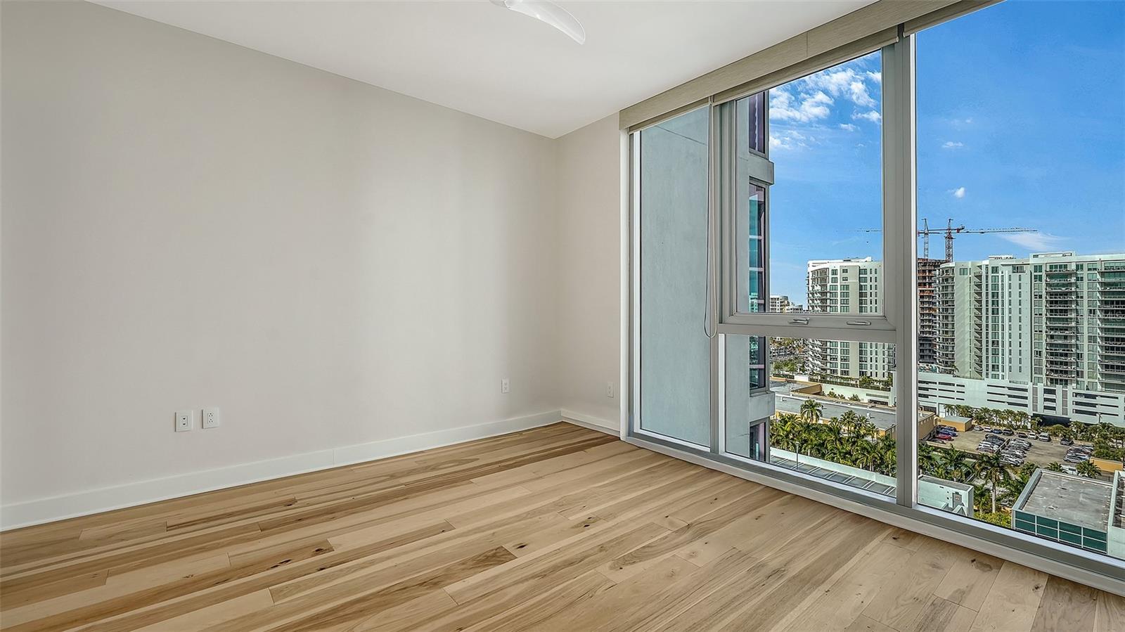 Image 29 of 53 For 1155 Gulfstream Avenue 1506