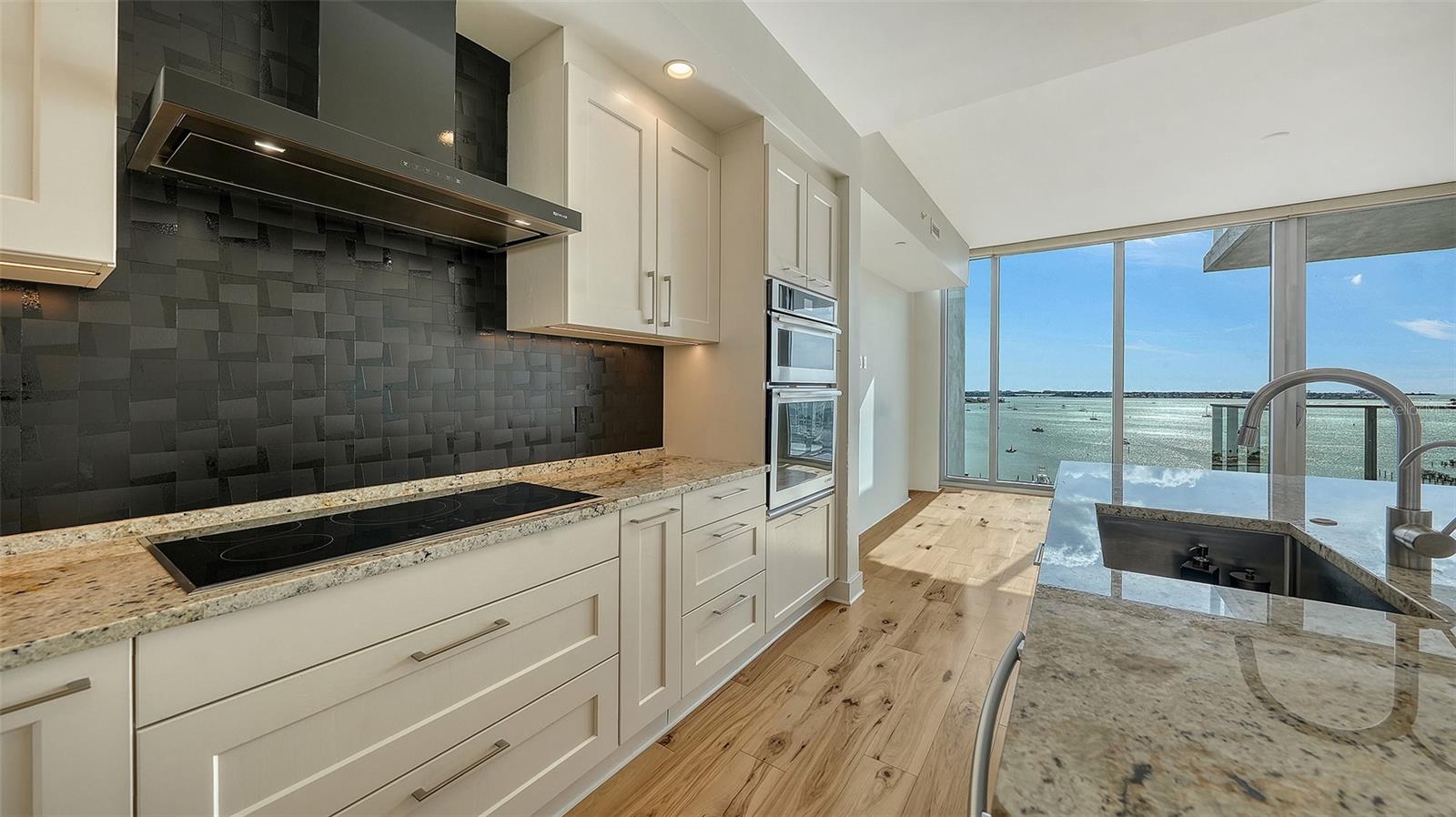 Image 8 of 53 For 1155 Gulfstream Avenue 1506