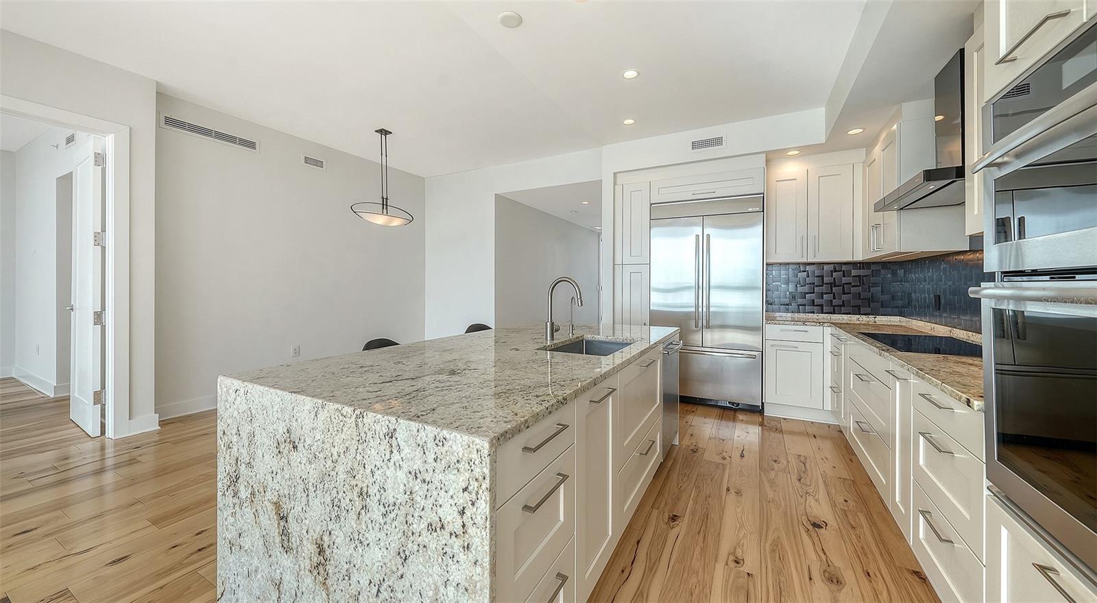 Image 9 of 53 For 1155 Gulfstream Avenue 1506