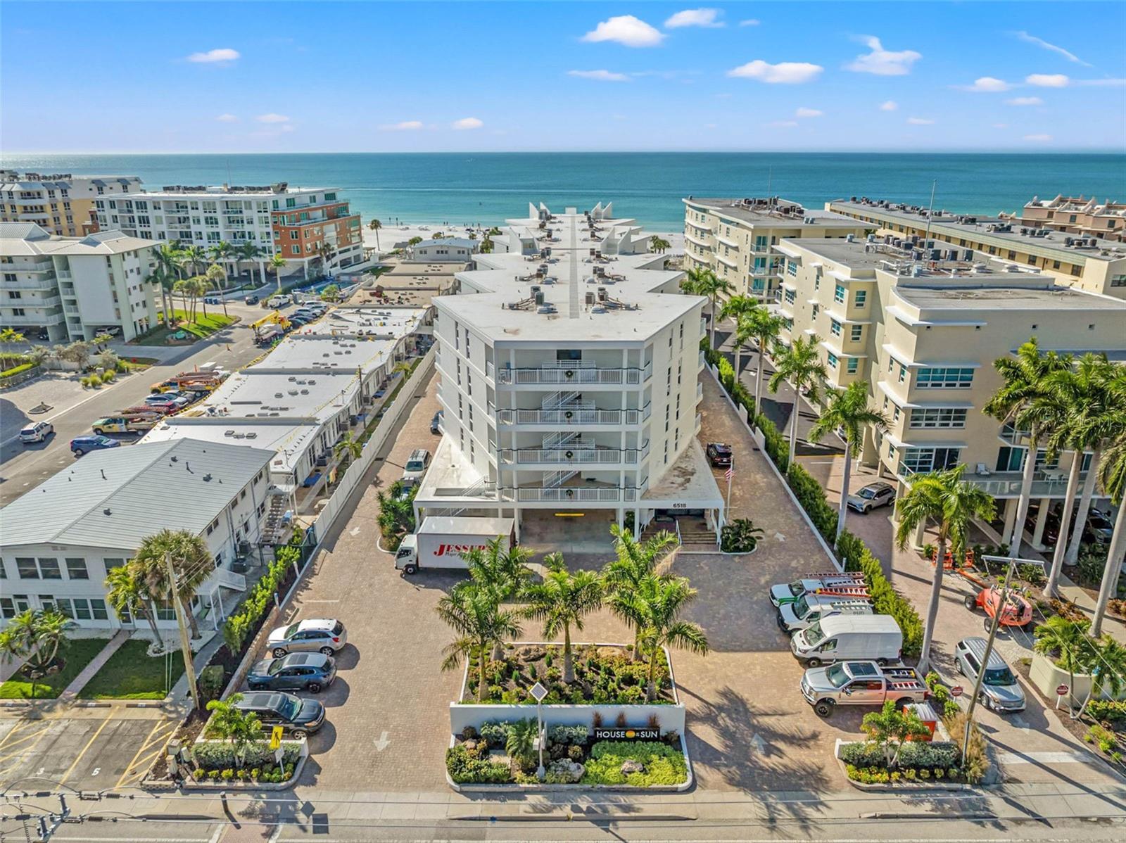 Image 2 of 48 For 6518 Midnight Pass Road 407