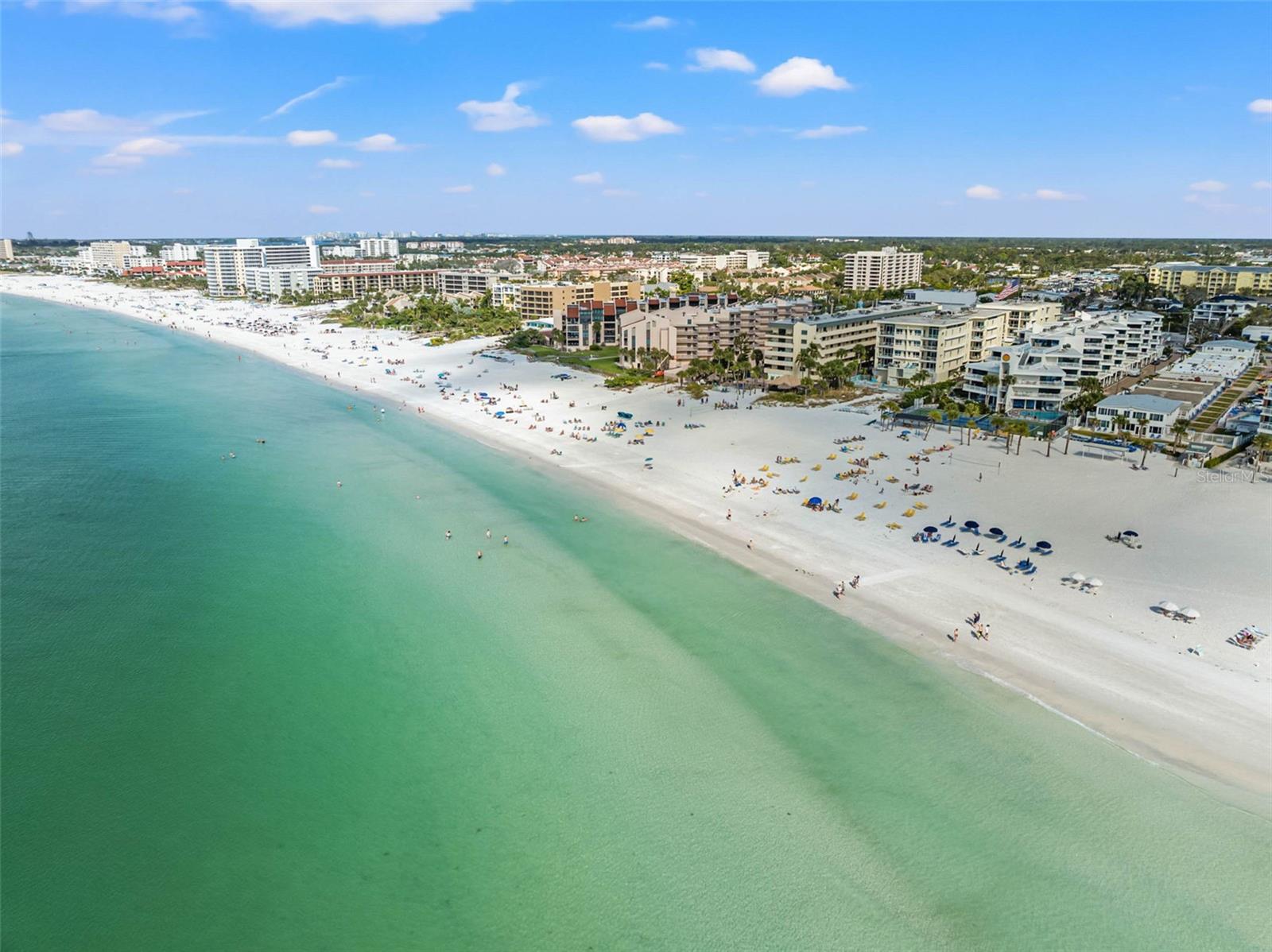 Image 42 of 48 For 6518 Midnight Pass Road 407