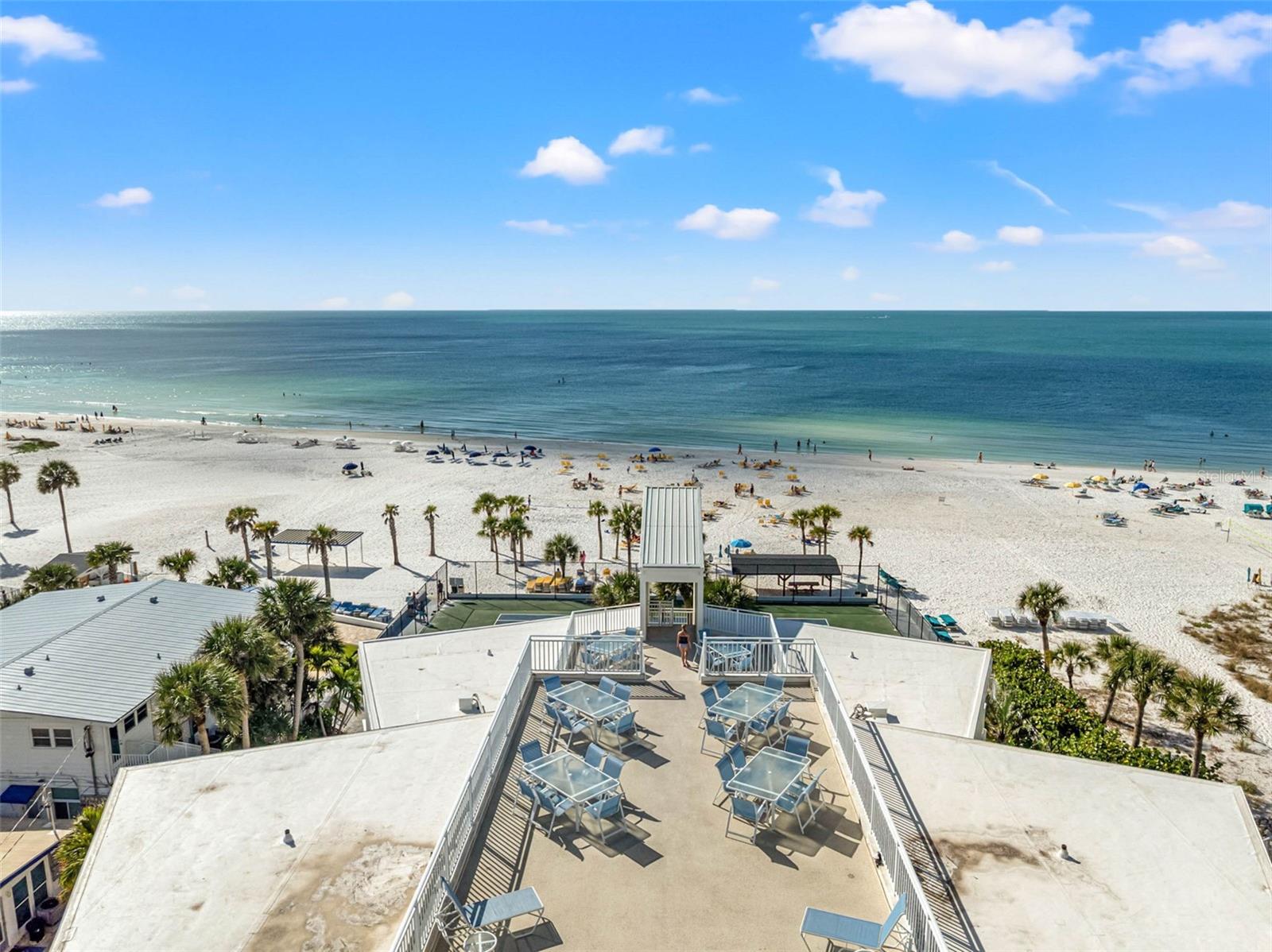 Image 6 of 48 For 6518 Midnight Pass Road 407