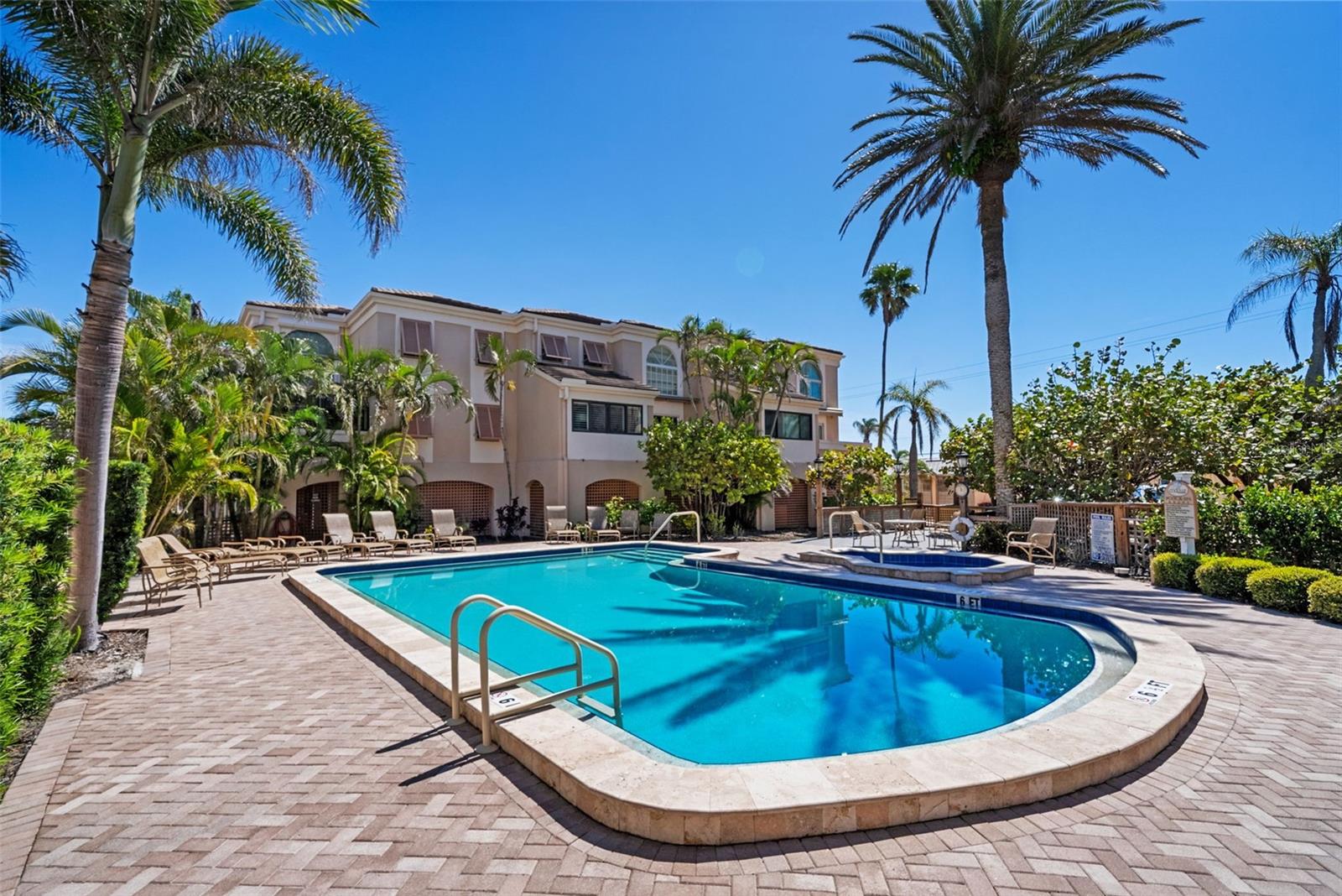 Image 38 of 45 For 1163 Coquille Street 207