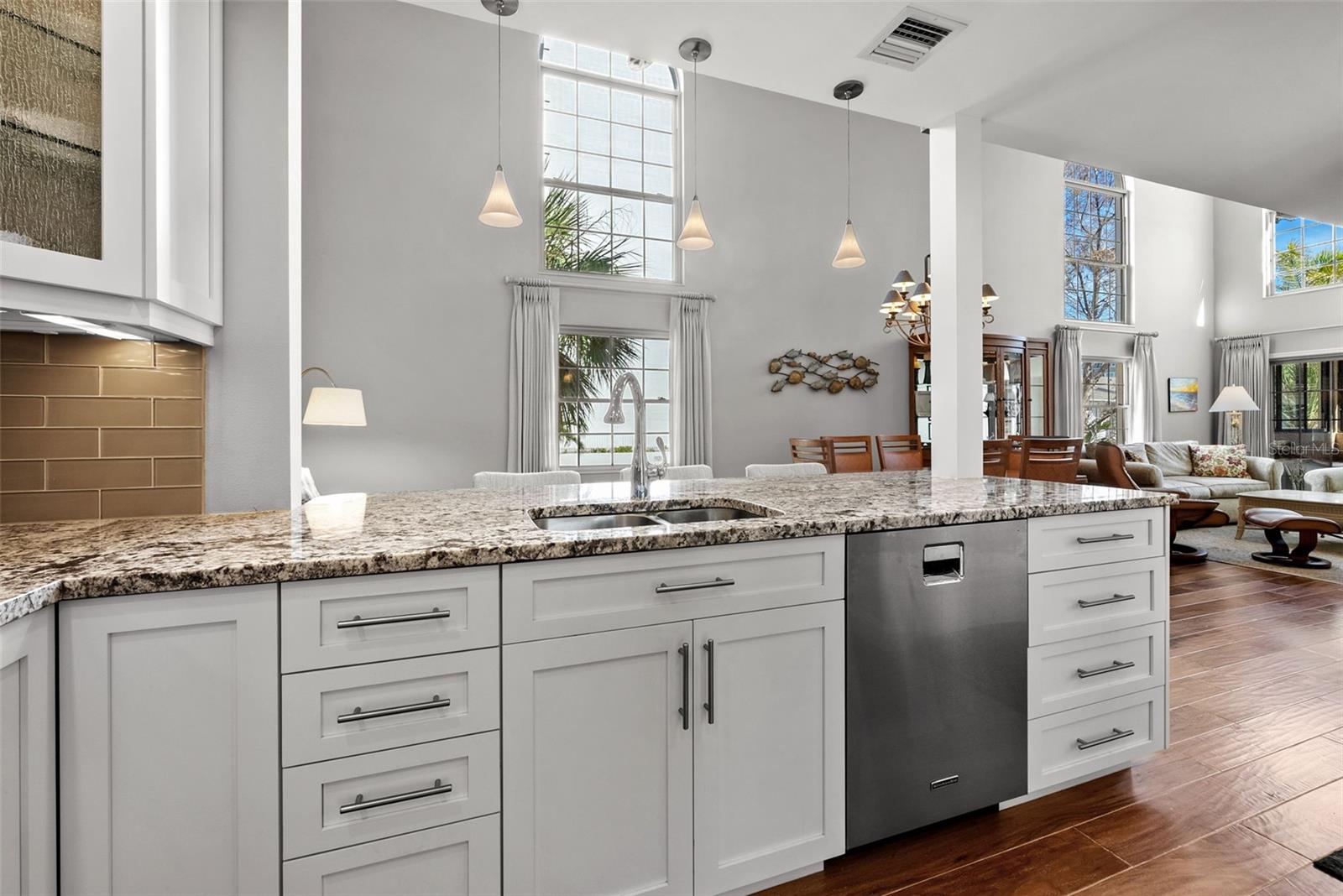 Image 9 of 45 For 1163 Coquille Street 207