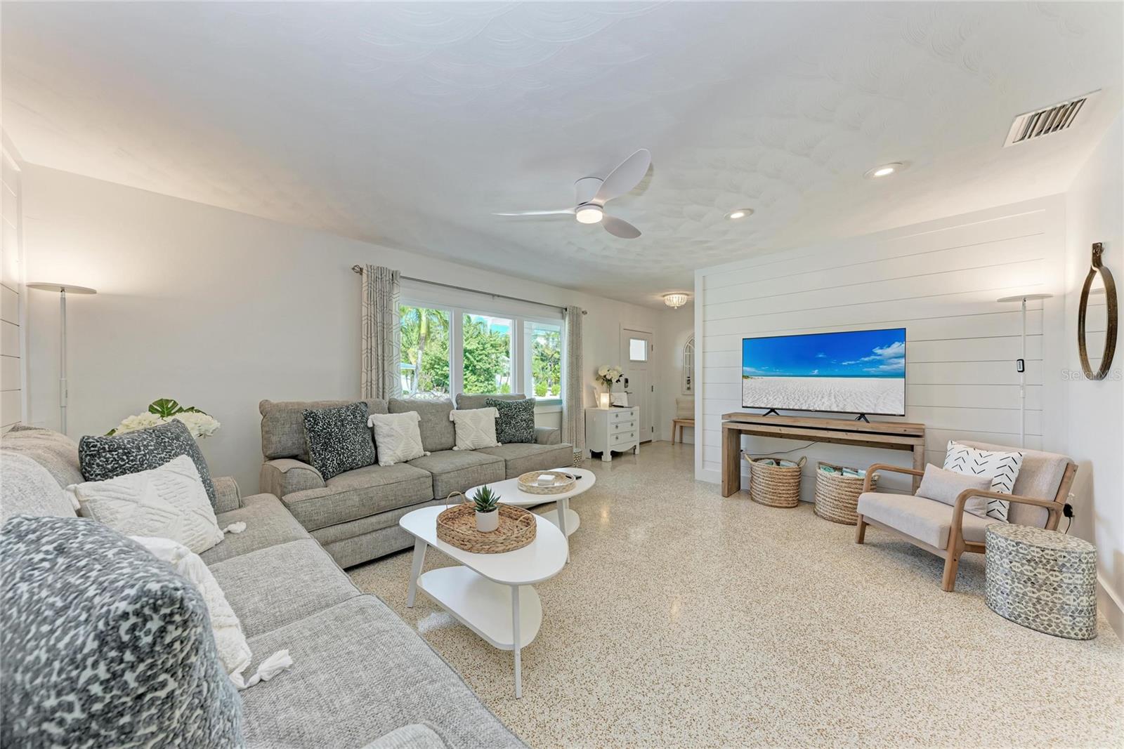 Image 17 of 54 For 150 Crescent Drive