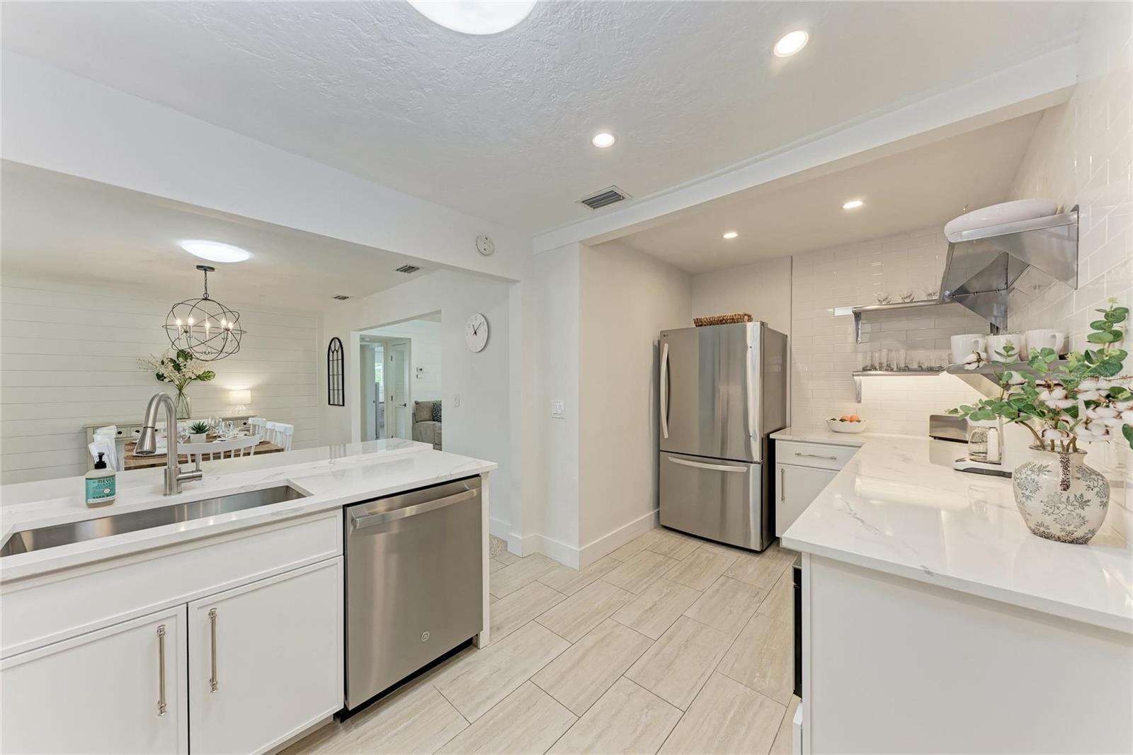 Image 22 of 54 For 150 Crescent Drive