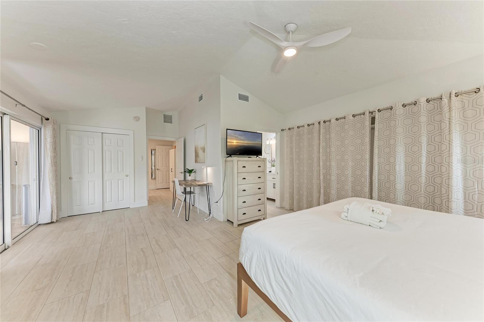 Image 28 of 54 For 150 Crescent Drive