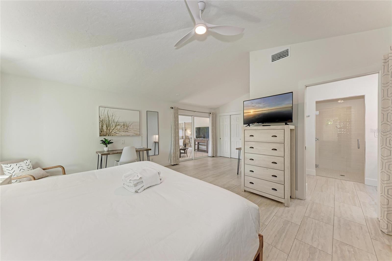 Image 29 of 54 For 150 Crescent Drive