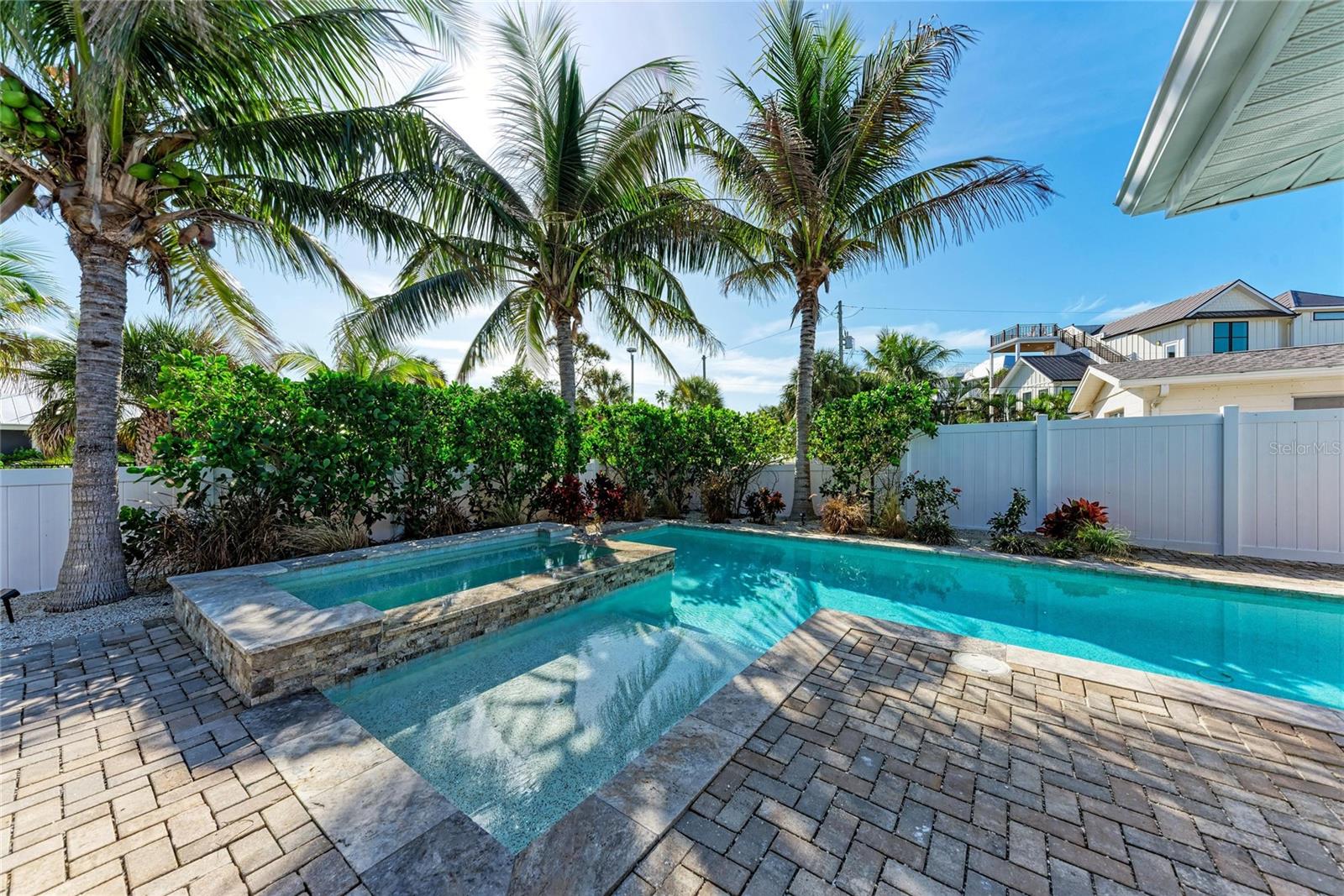 Image 3 of 54 For 150 Crescent Drive