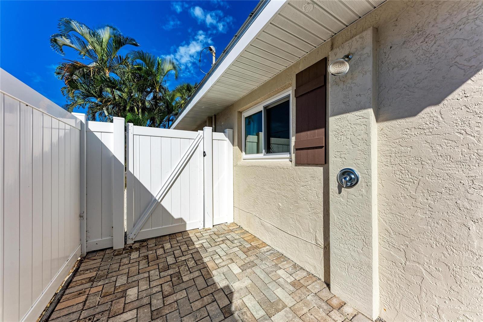 Image 45 of 54 For 150 Crescent Drive