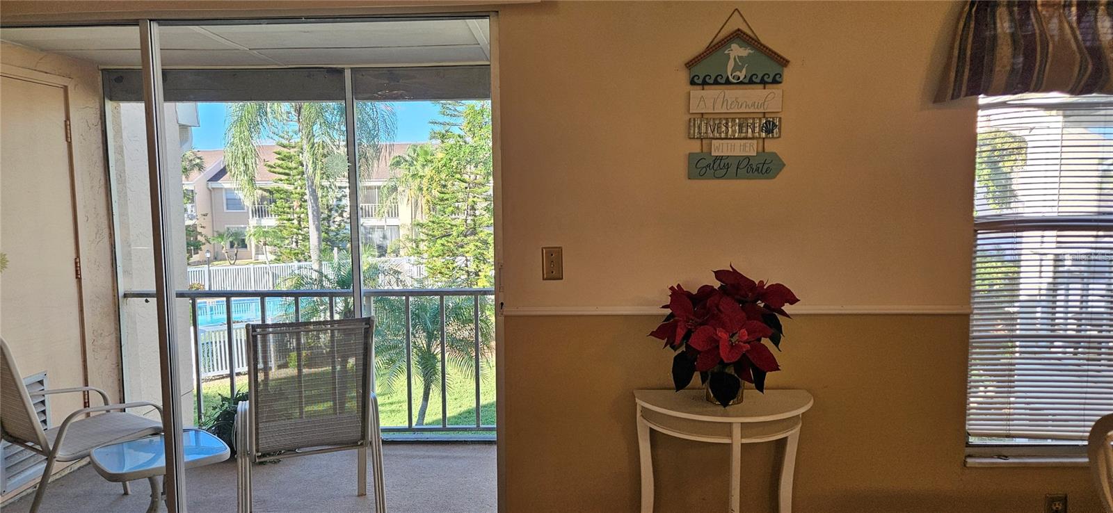 Image 9 of 39 For 6326 7th Avenue W 6326