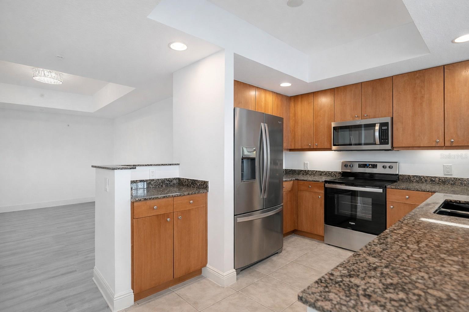 Image 11 of 51 For 800 Tamiami Trail 307